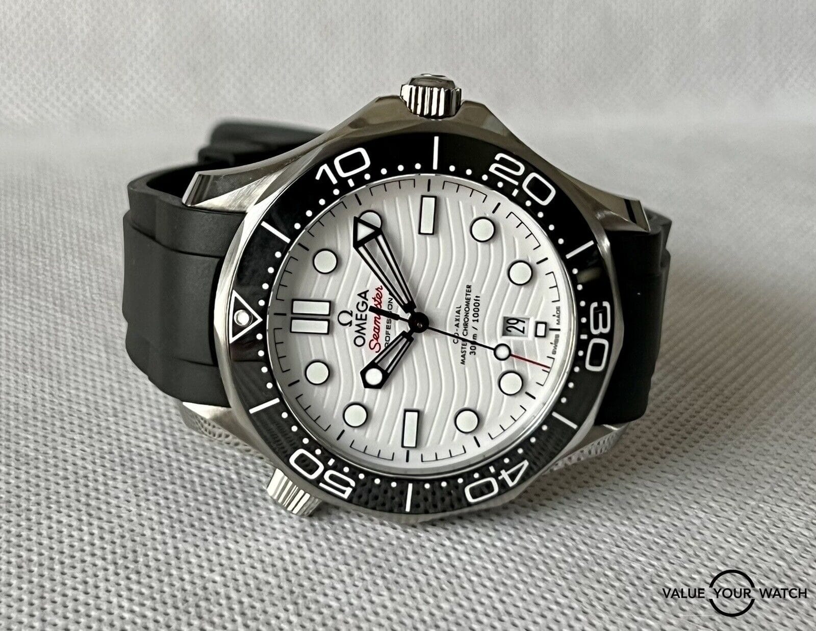 Omega Seamaster Diver 300M Co-axial Master Chronometer White