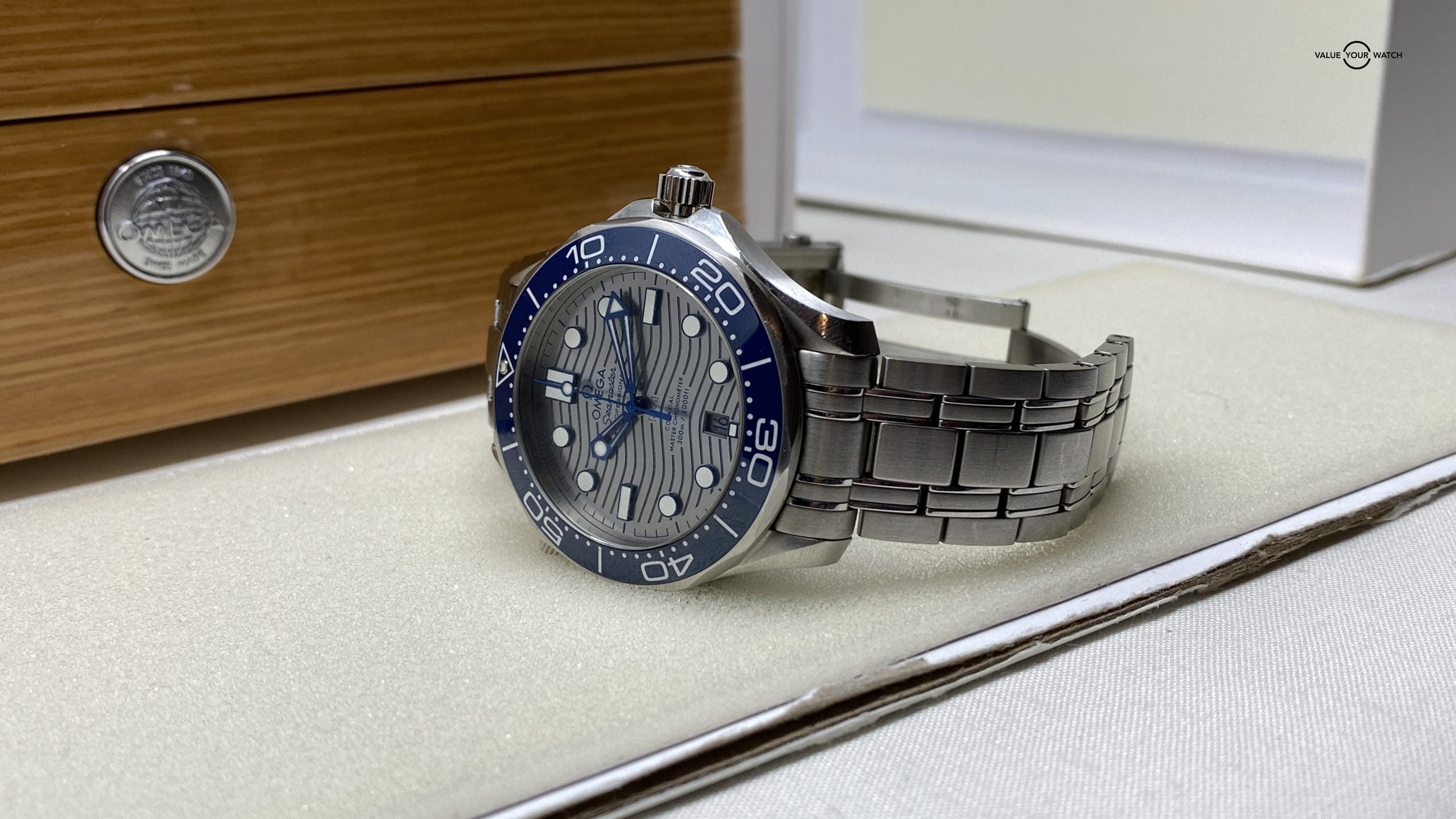 Seamaster Diver 300 M Co-Axial Master Chronometer "Grey Dial" - Image 9