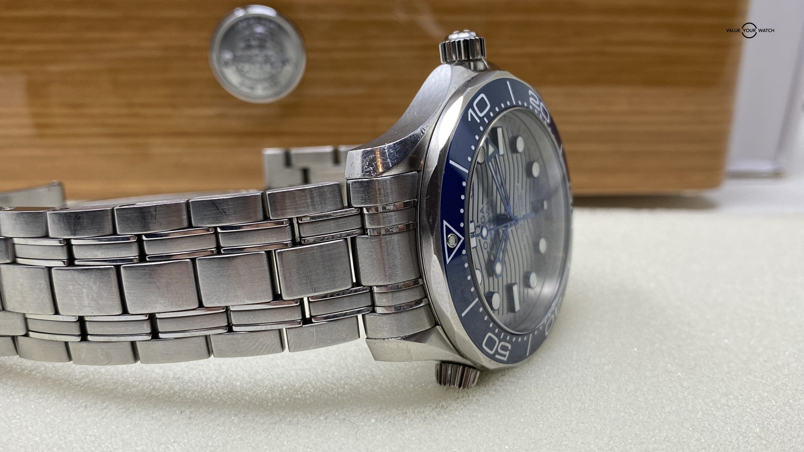 Seamaster Diver 300 M Co-Axial Master Chronometer "Grey Dial" - Image 4