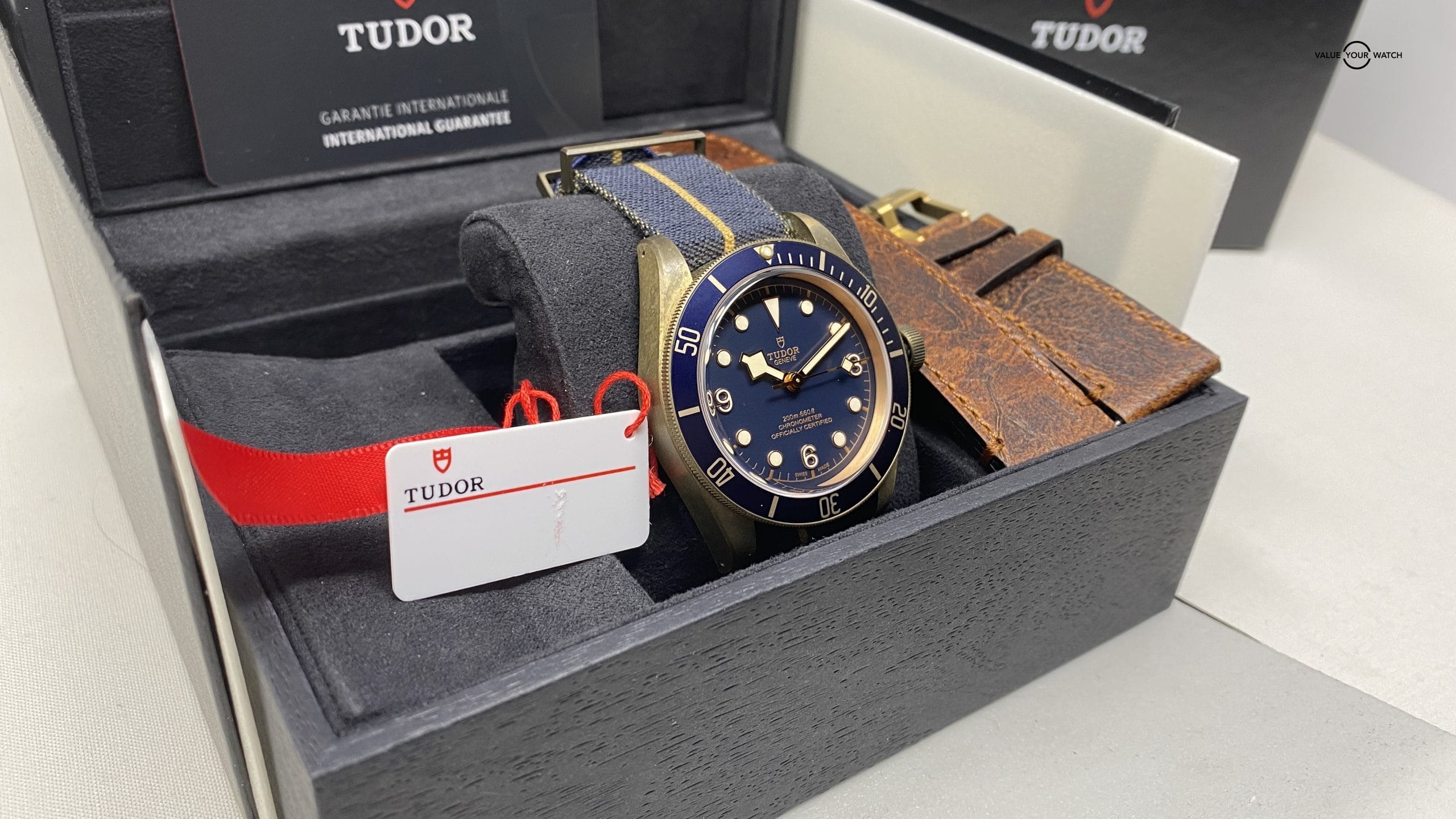 Heritage Black Bay Bronze Blue Special Edition for Bucherer M79250BB-0001 - Image 2