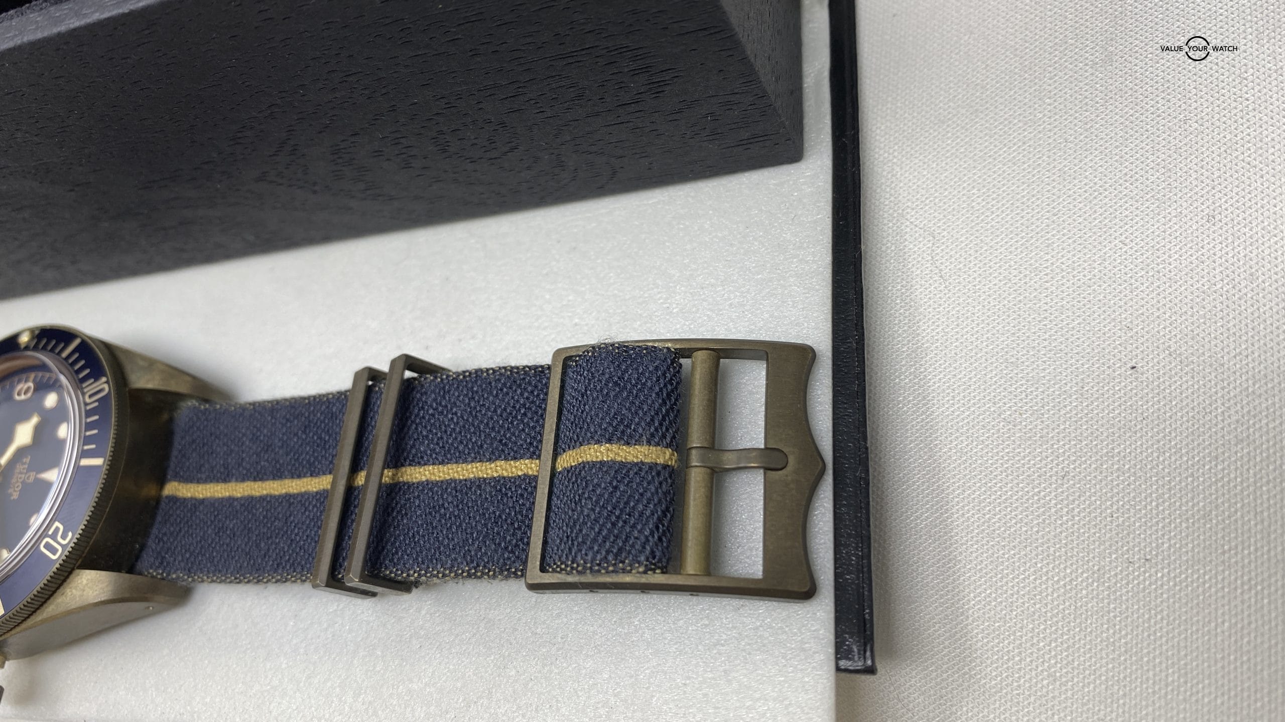 Heritage Black Bay Bronze Blue Special Edition for Bucherer M79250BB-0001 - Image 5