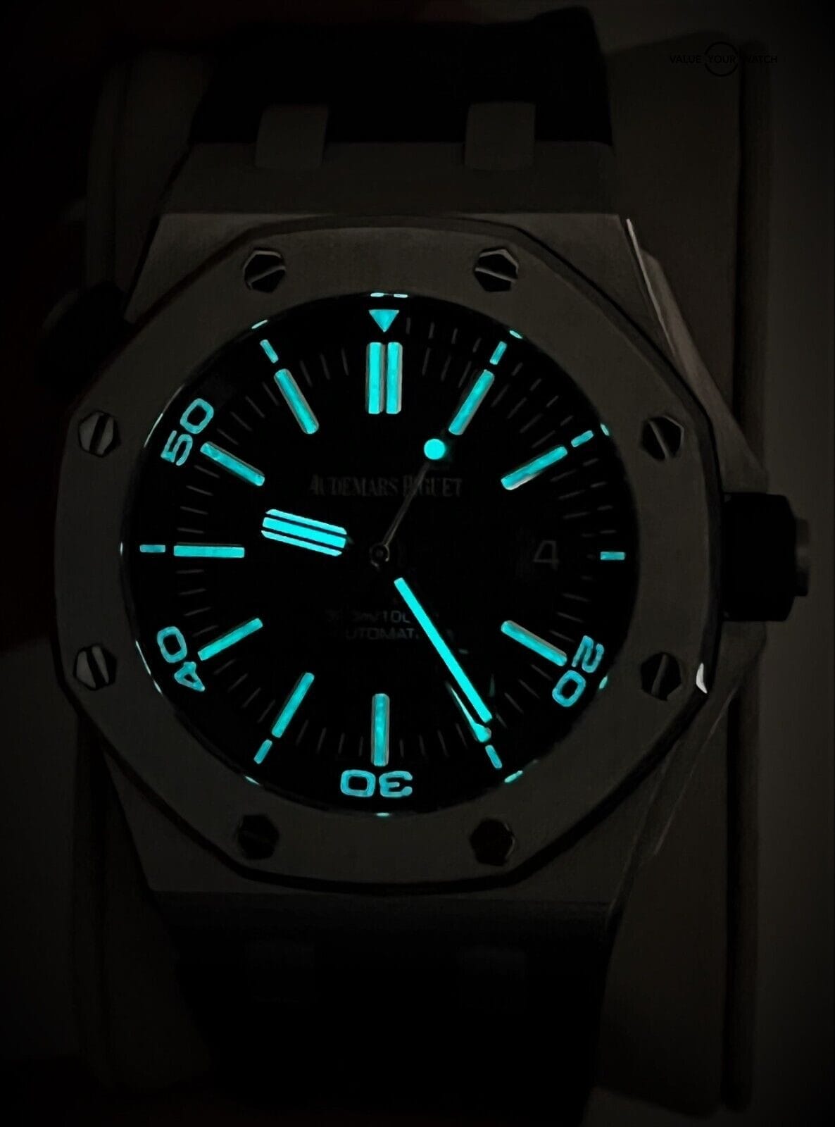 Audemars Piguet Royal Oak Offshore Diver 42mm Automatic 15703ST Boxes/Papers! - Image 9