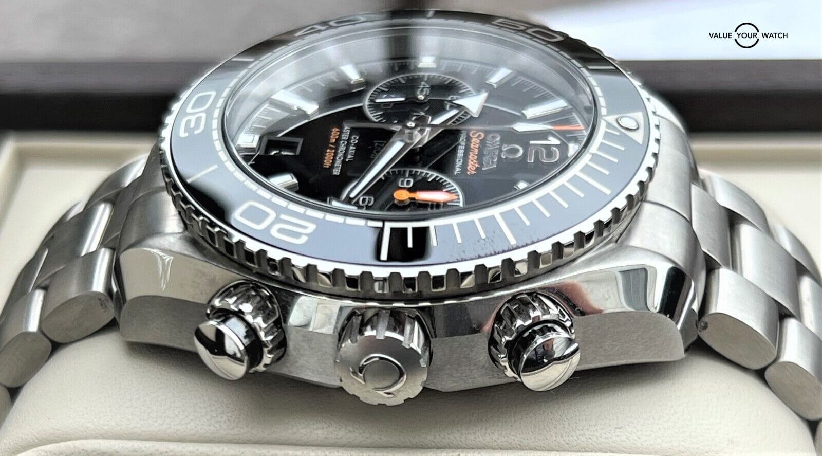 Omega Seamaster Planet Ocean 600M Chronograph Co-Axial 215.30.46.51.01.001! - Image 8