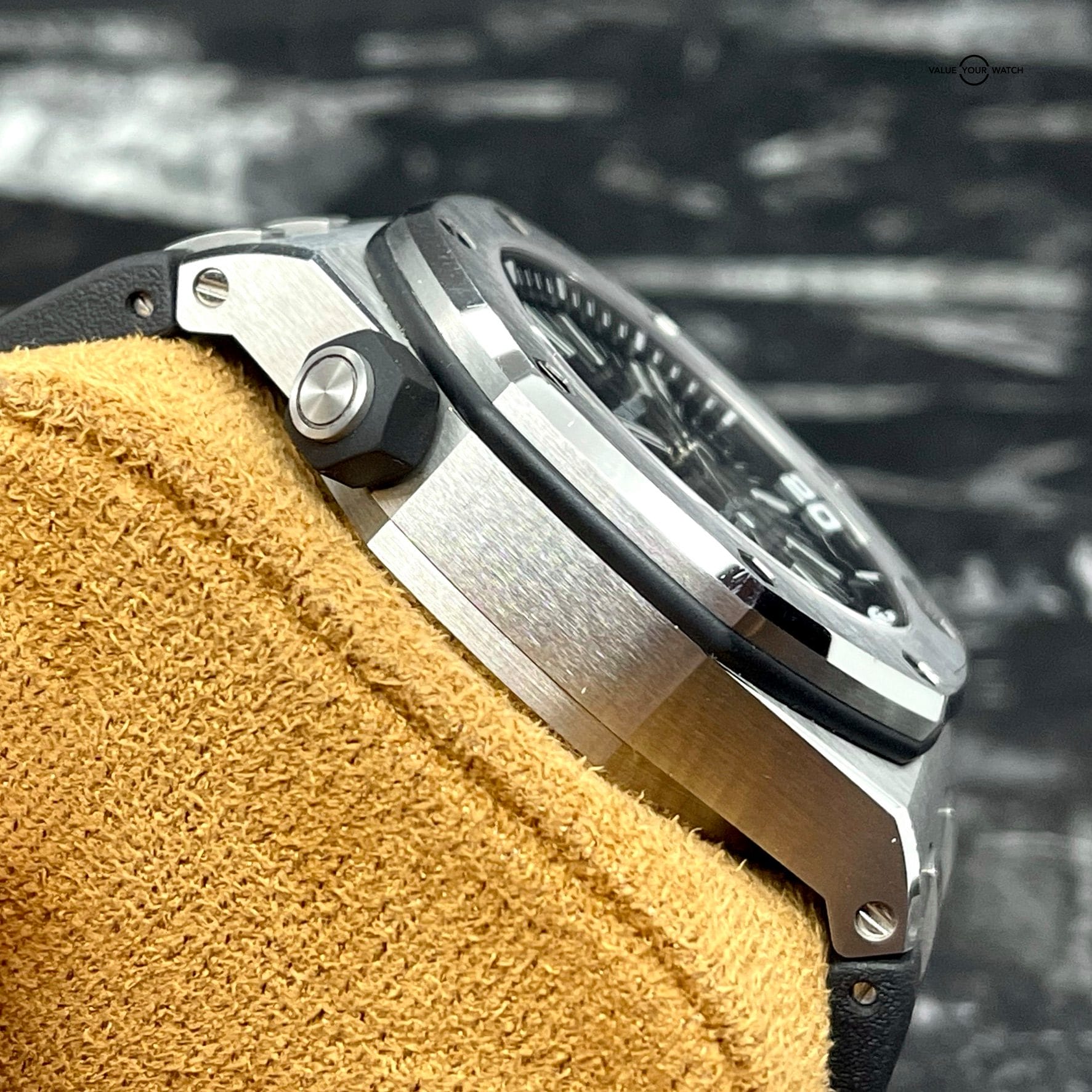 Audemars Piguet Royal Oak Offshore Diver - 15710ST.OO.A002CA.01 - Image 2