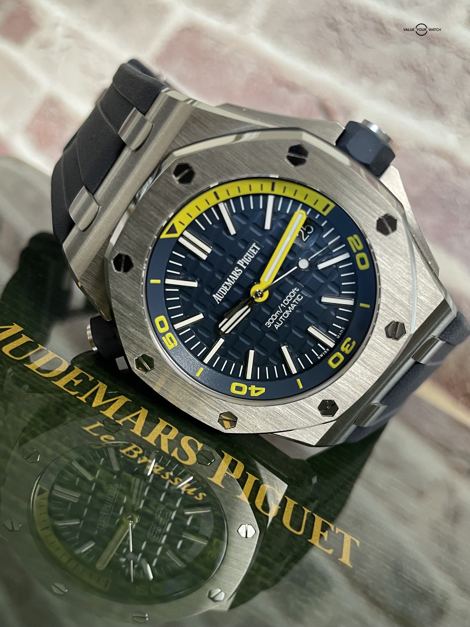 Audemars Piguet Royal Oak Offshore Diver 42mm Blue Yellow - 2019 Full Set Under Warranty! - Image 3