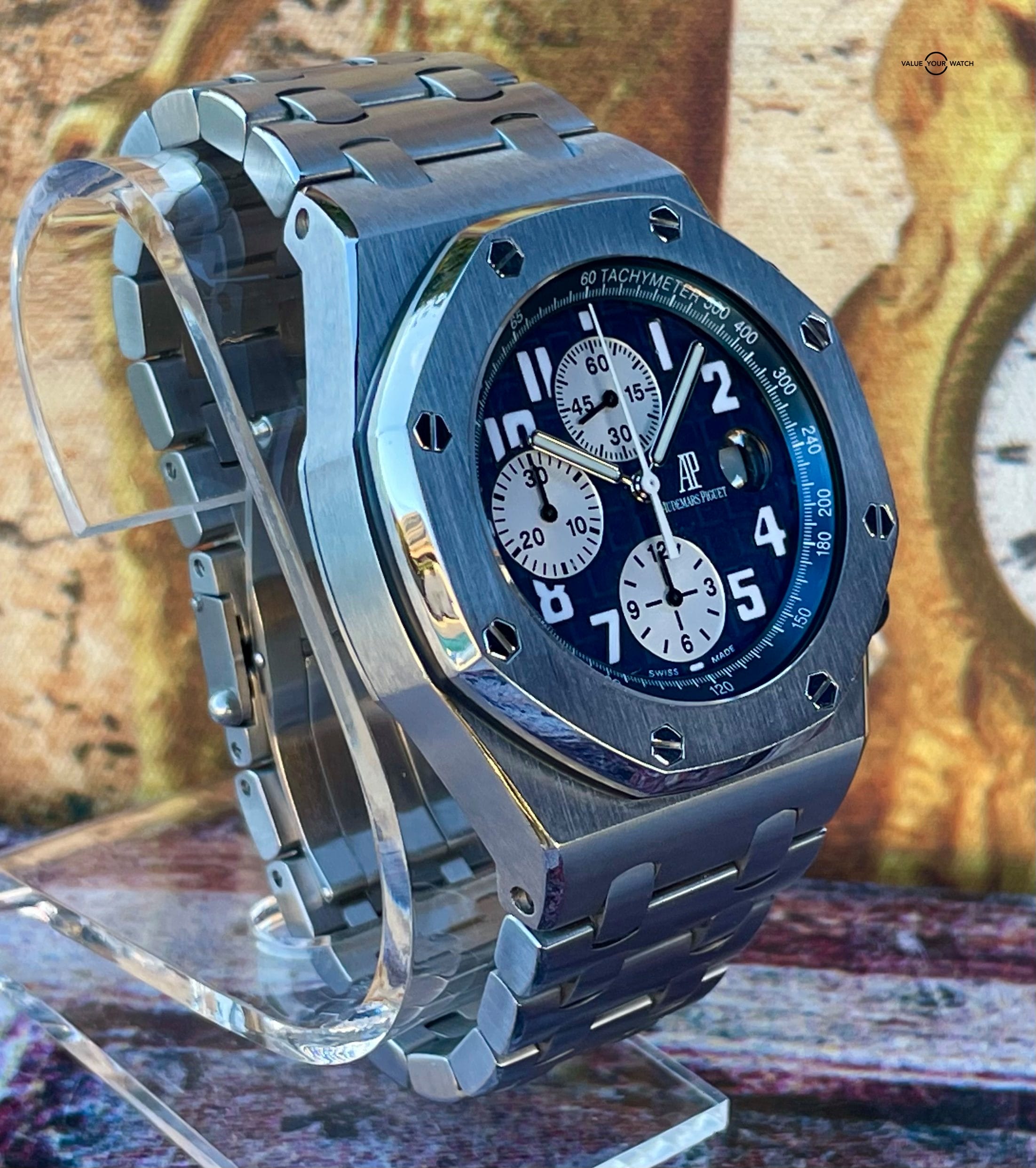 Audemars Piguet, ROYAL OAK OFFSHORE TITANIUM 42MM BLUE DIAL STRAP