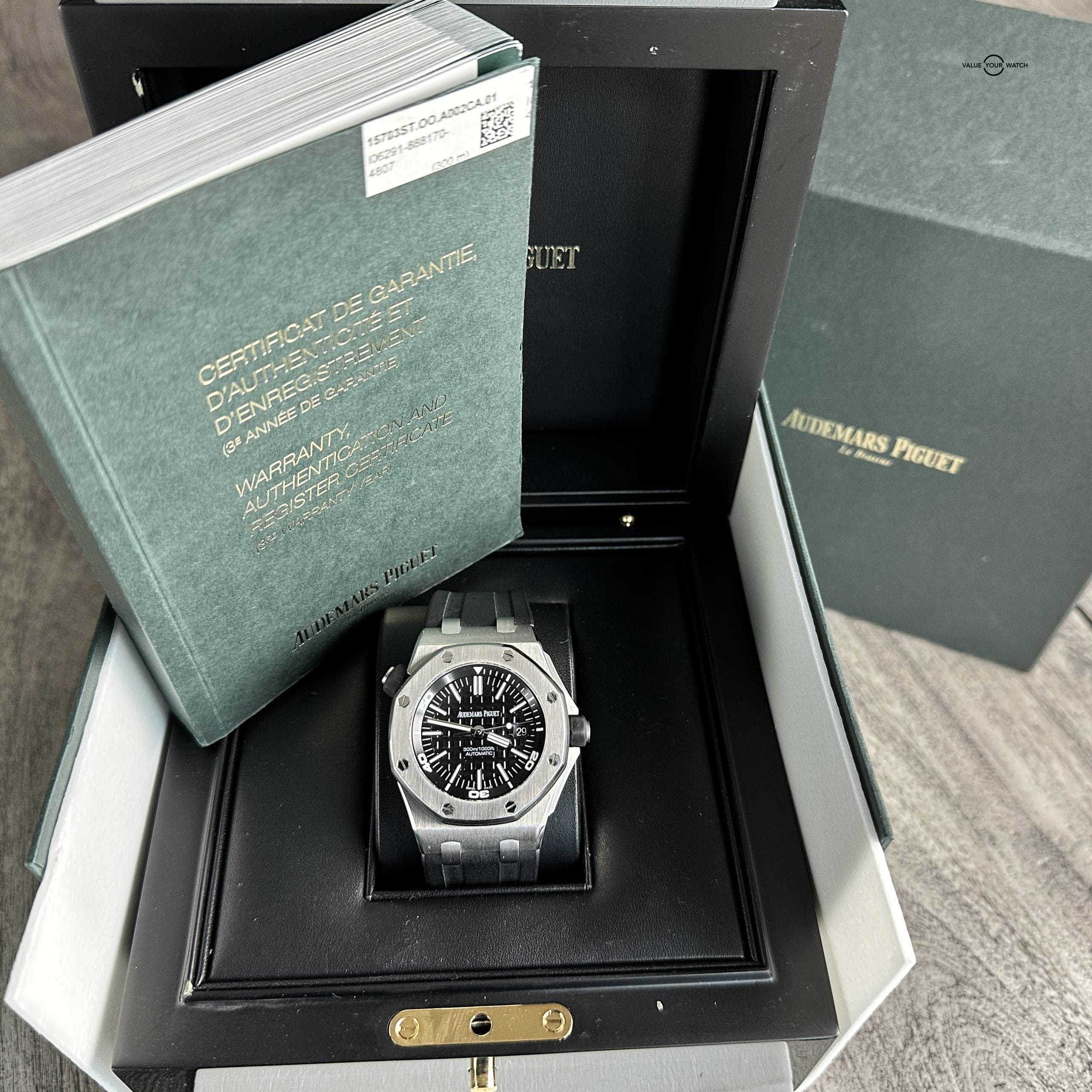 Audemars Piguet Royal Oak Offshore Diver 42mm 15703ST Steel Black Dial Rubber Strap Box Papers - Image 8
