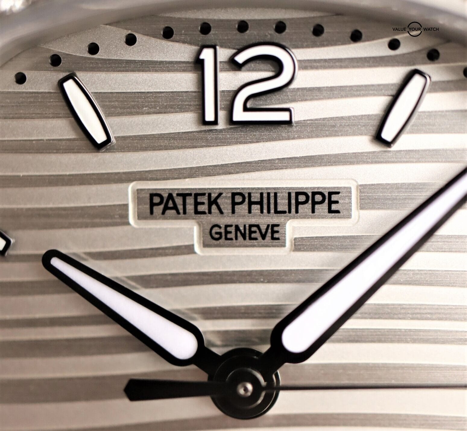 Patek Philippe Ladies Nautilus Stainless Steel 7118/1200A-010 NIB BOXES/PAPERS - Image 12