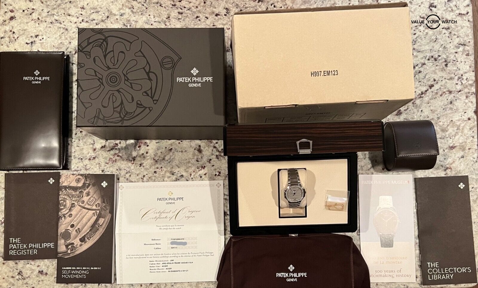 Patek Philippe Ladies Nautilus Stainless Steel 7118/1200A-010 NIB BOXES/PAPERS - Image 15