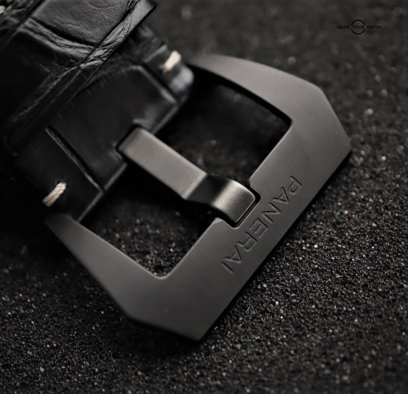 Panerai Luminor Luna Rossa Chrono Flyback 44mm PAM01037 2019 BOXES/PAPERS - Image 9