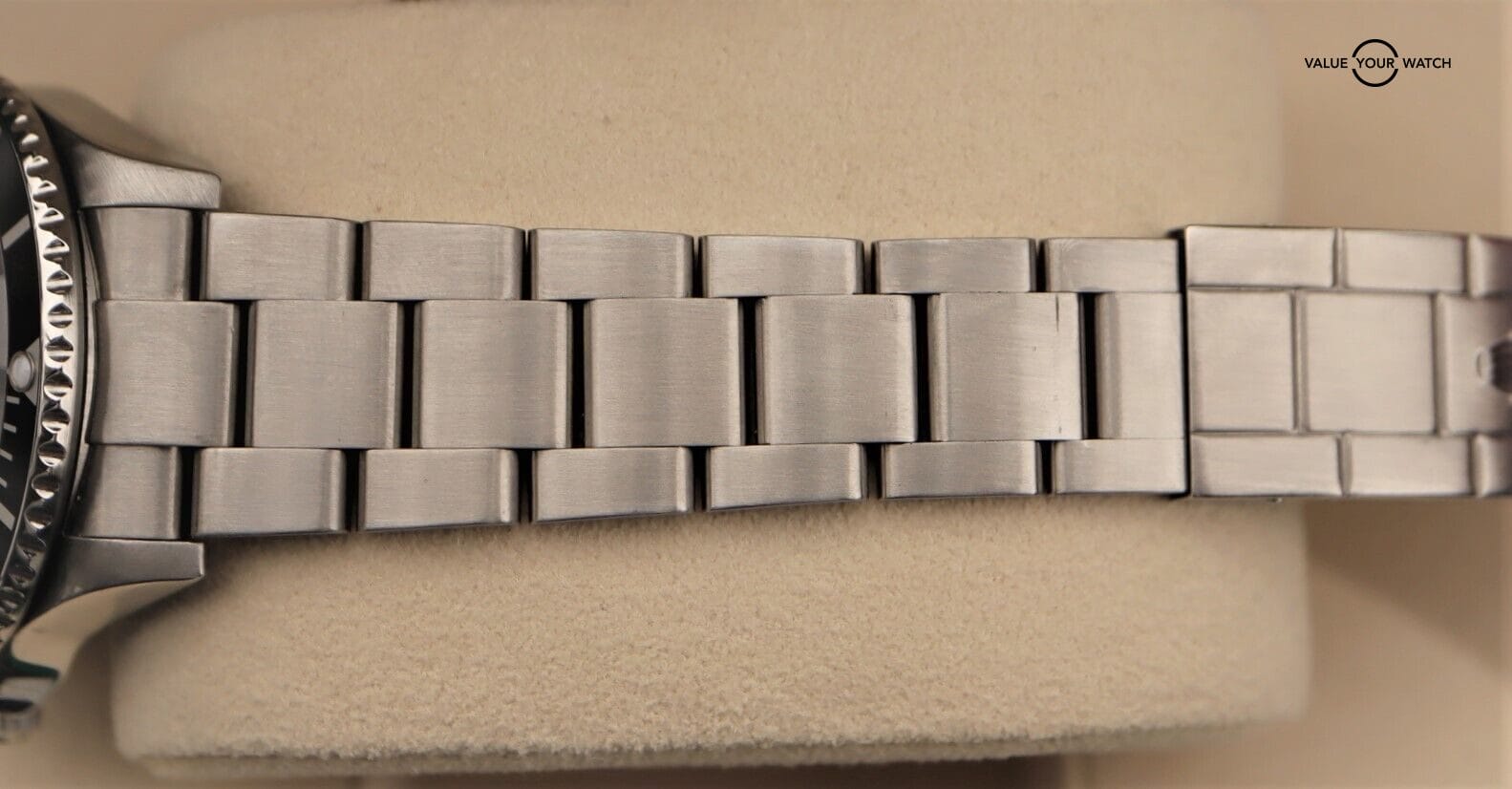 Rolex Submariner Date 16160 40mm No Holes Black Dial RARE “Scrambled” Serial - Image 5