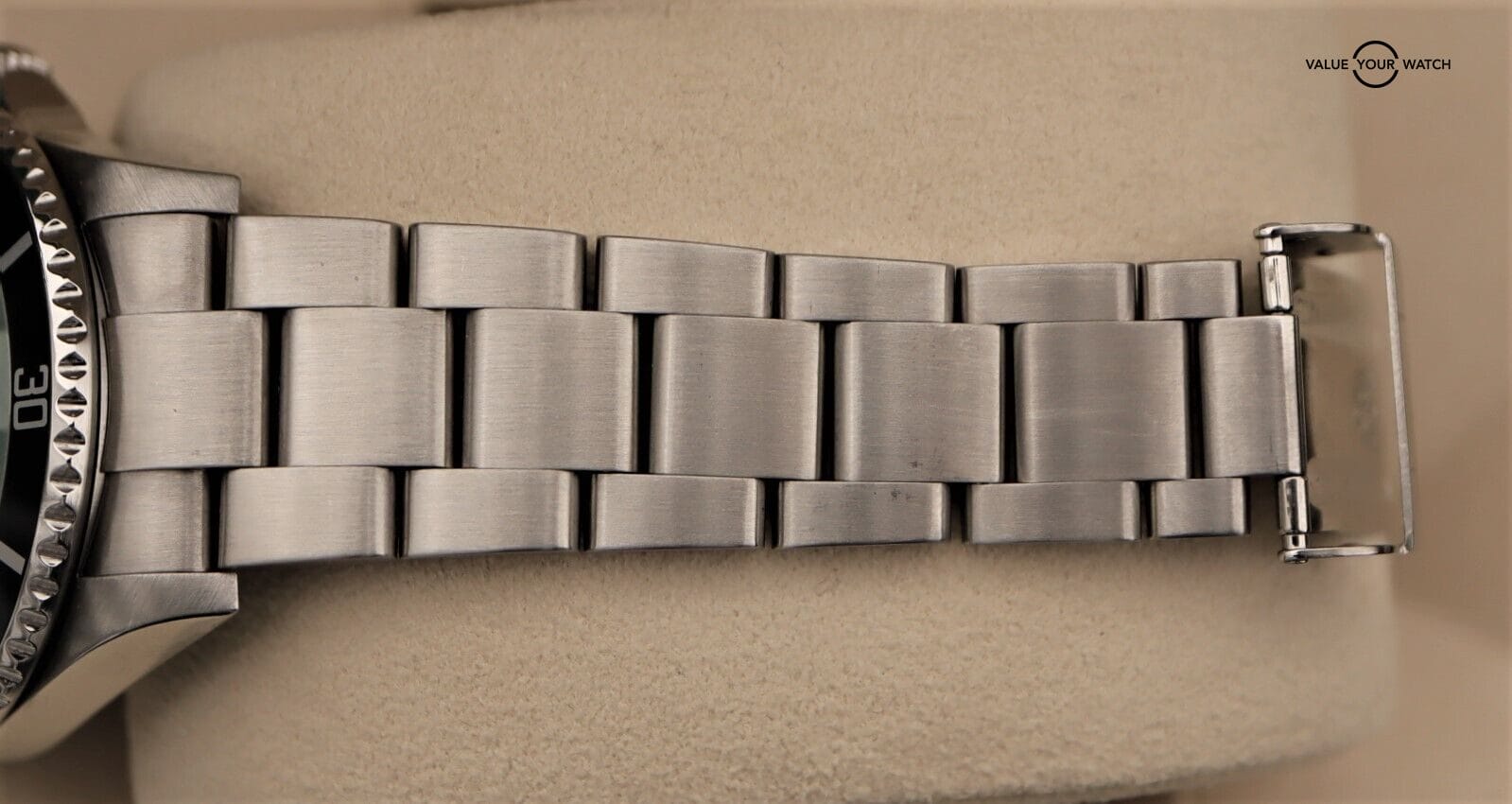 Rolex Submariner Date 16160 40mm No Holes Black Dial RARE “Scrambled” Serial - Image 7