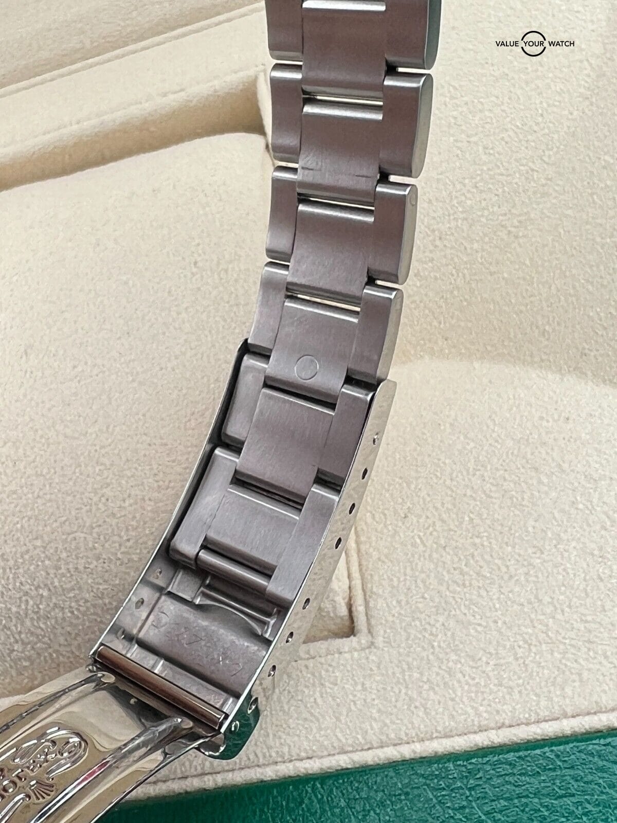 Rolex Submariner Date 16160 40mm No Holes Black Dial RARE “Scrambled” Serial - Image 8