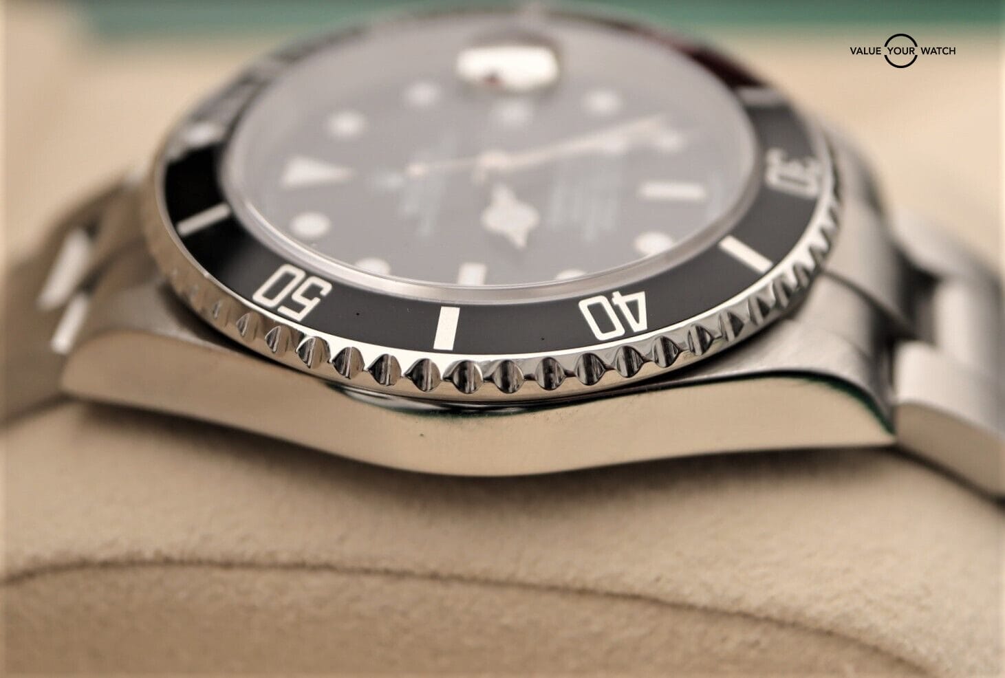 Rolex Submariner Date 16160 40mm No Holes Black Dial RARE “Scrambled” Serial - Image 11