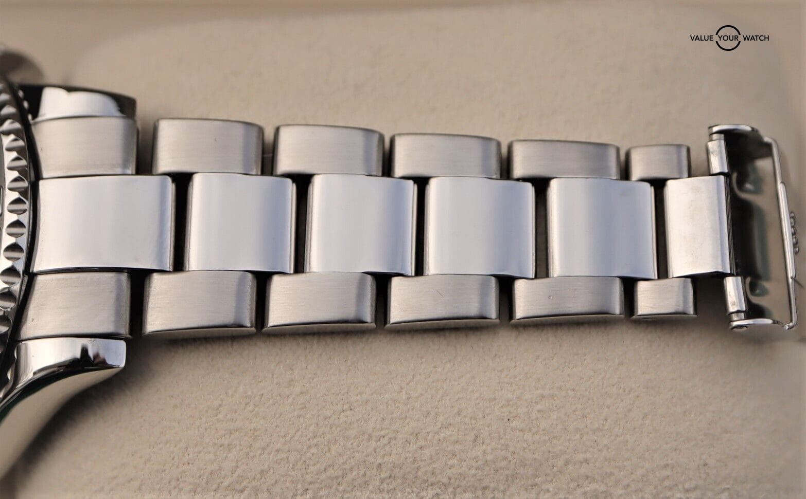 Rolex Yacht-Master 16622 40mm Stainless Steel Platinum Bezel - Image 7