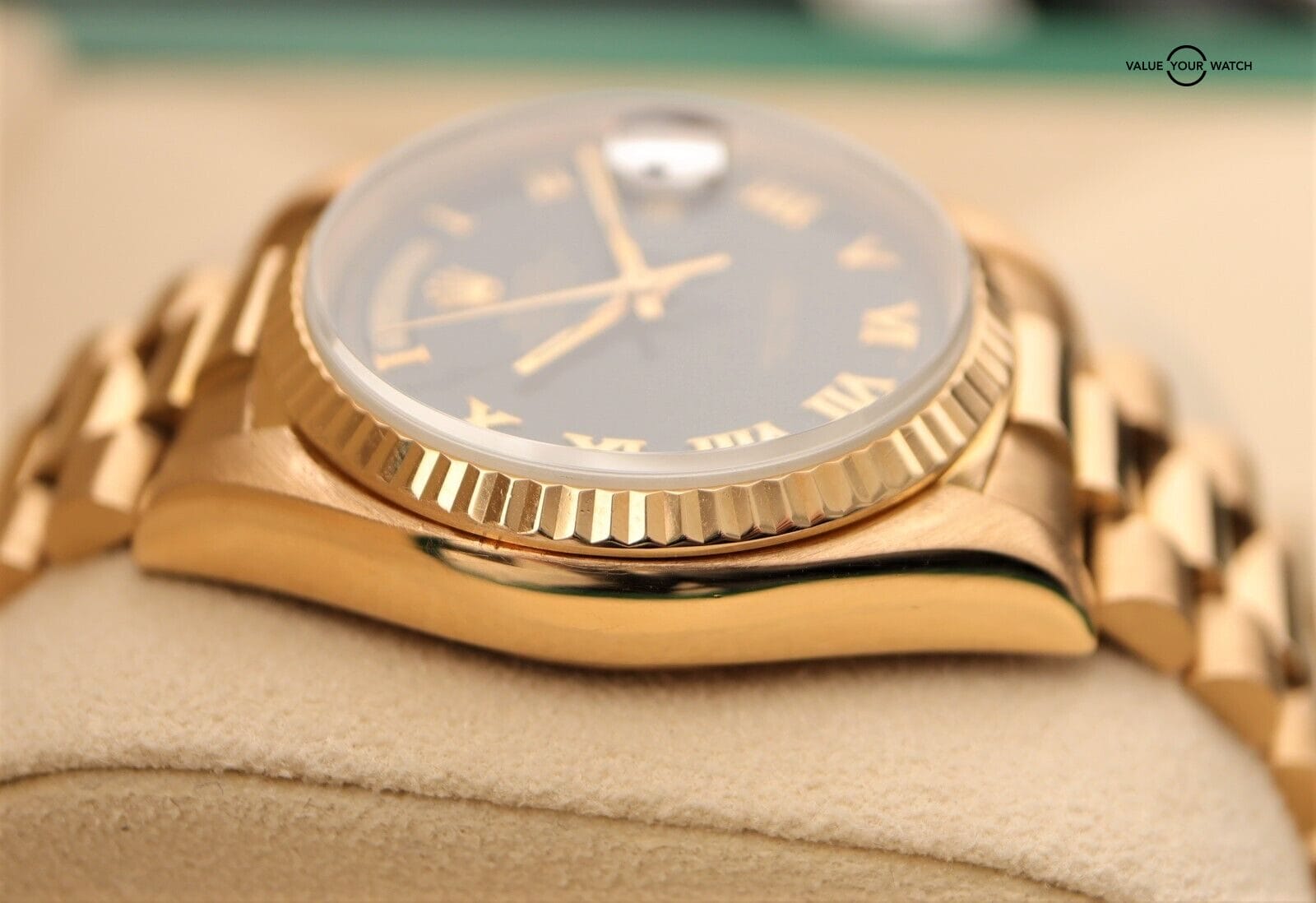 Rolex President Day-Date 18038 36mm 18K Yellow Gold Black Pyramid Dial! - Image 7