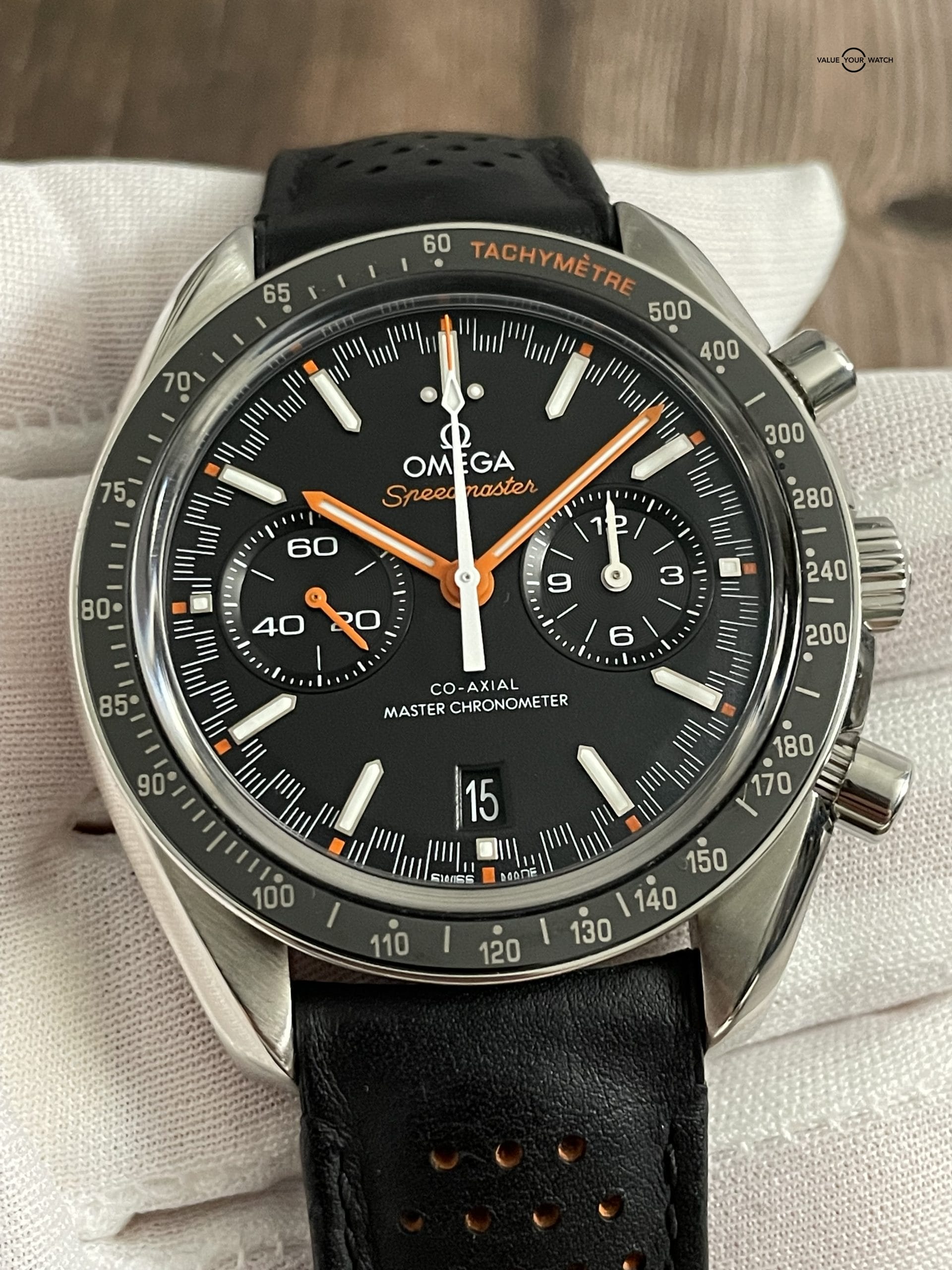 Omega Speedmaster Racing Co-Axial Master Chronometer Chronograph 44mm Black Orange Dial – 2021 Full Set! - Image 4
