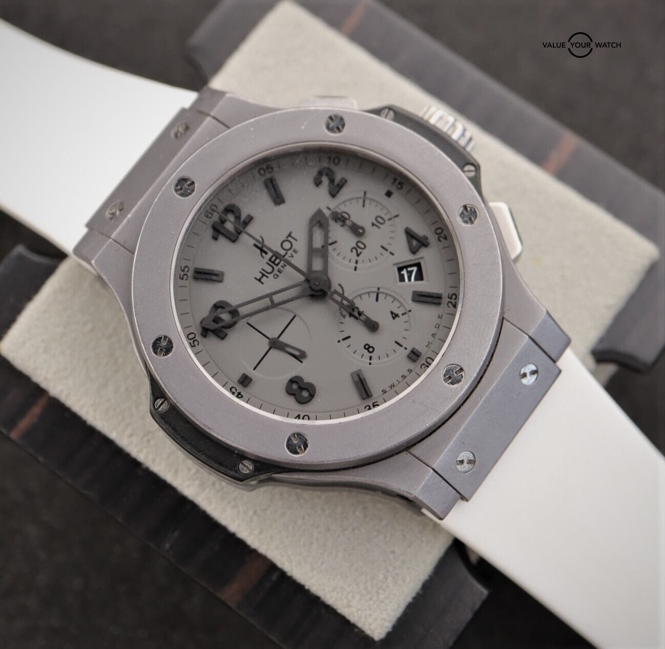 Hublot Big Bang Chronograph Tantalum Gray Dial 44mm Automatic 301.AI.460.RX - Image 14