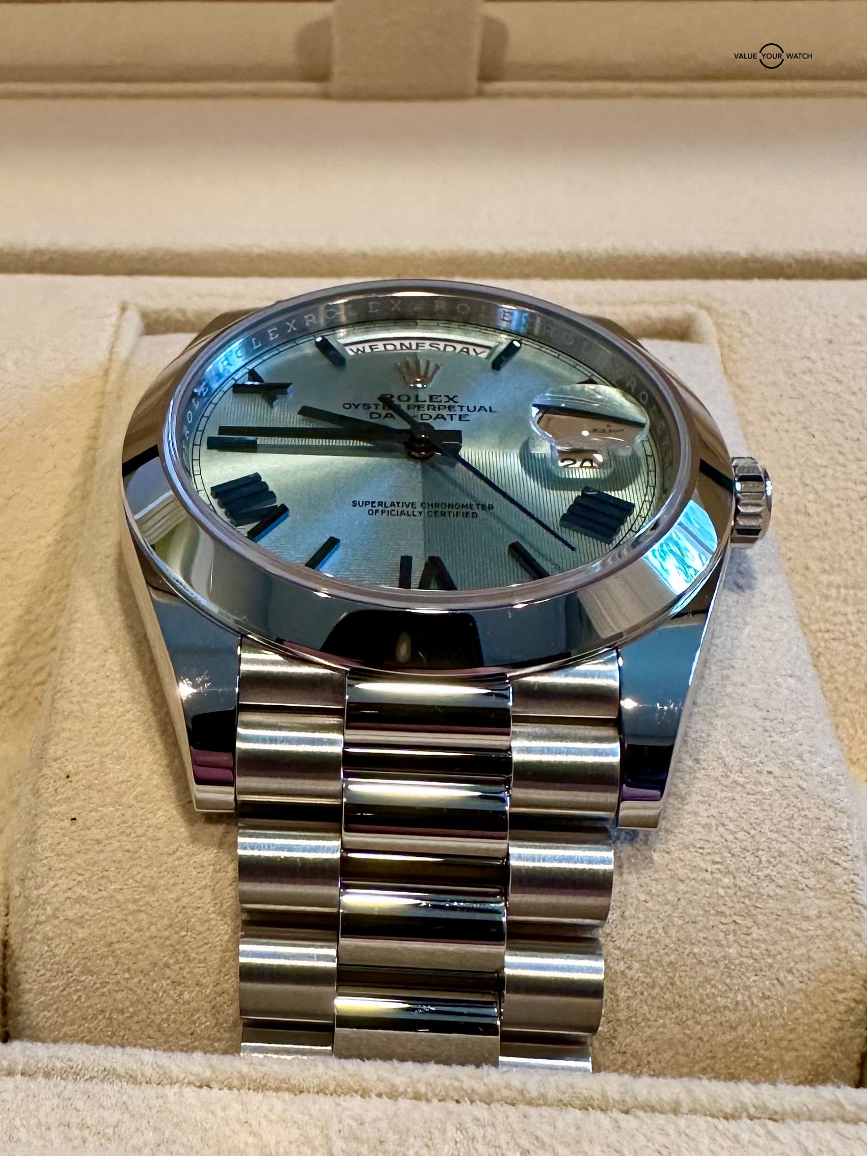 RARE Rolex Platinum Day-Date Ice Blue Quadrant Motif Beveled Roman Dial 40mm - 2021 COMPLETE 228206 President - Image 8