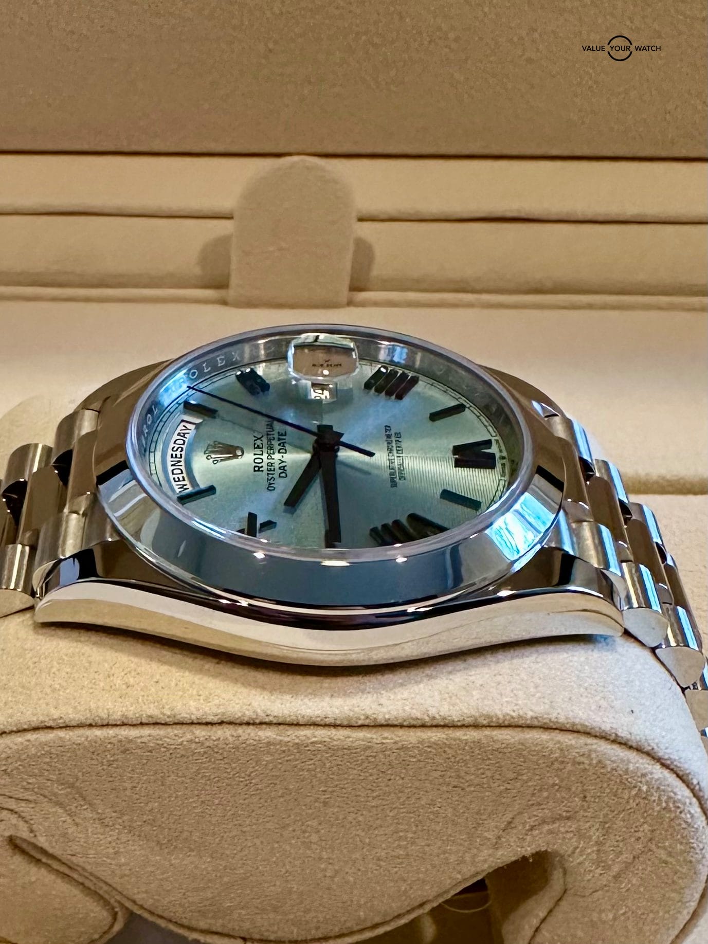 RARE Rolex Platinum Day-Date Ice Blue Quadrant Motif Beveled Roman Dial 40mm - 2021 COMPLETE 228206 President - Image 10