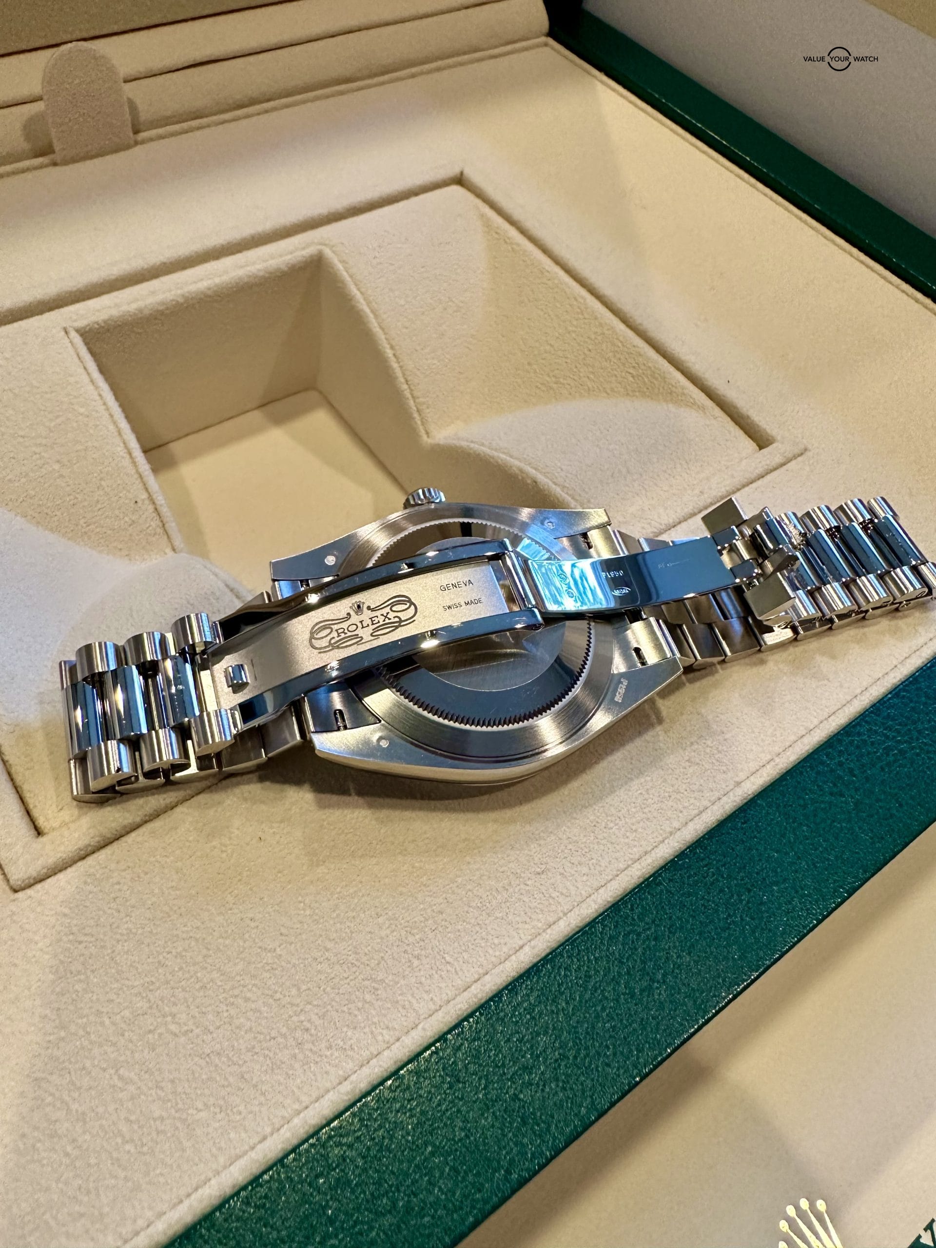 RARE Rolex Platinum Day-Date Ice Blue Quadrant Motif Beveled Roman Dial 40mm - 2021 COMPLETE 228206 President - Image 13