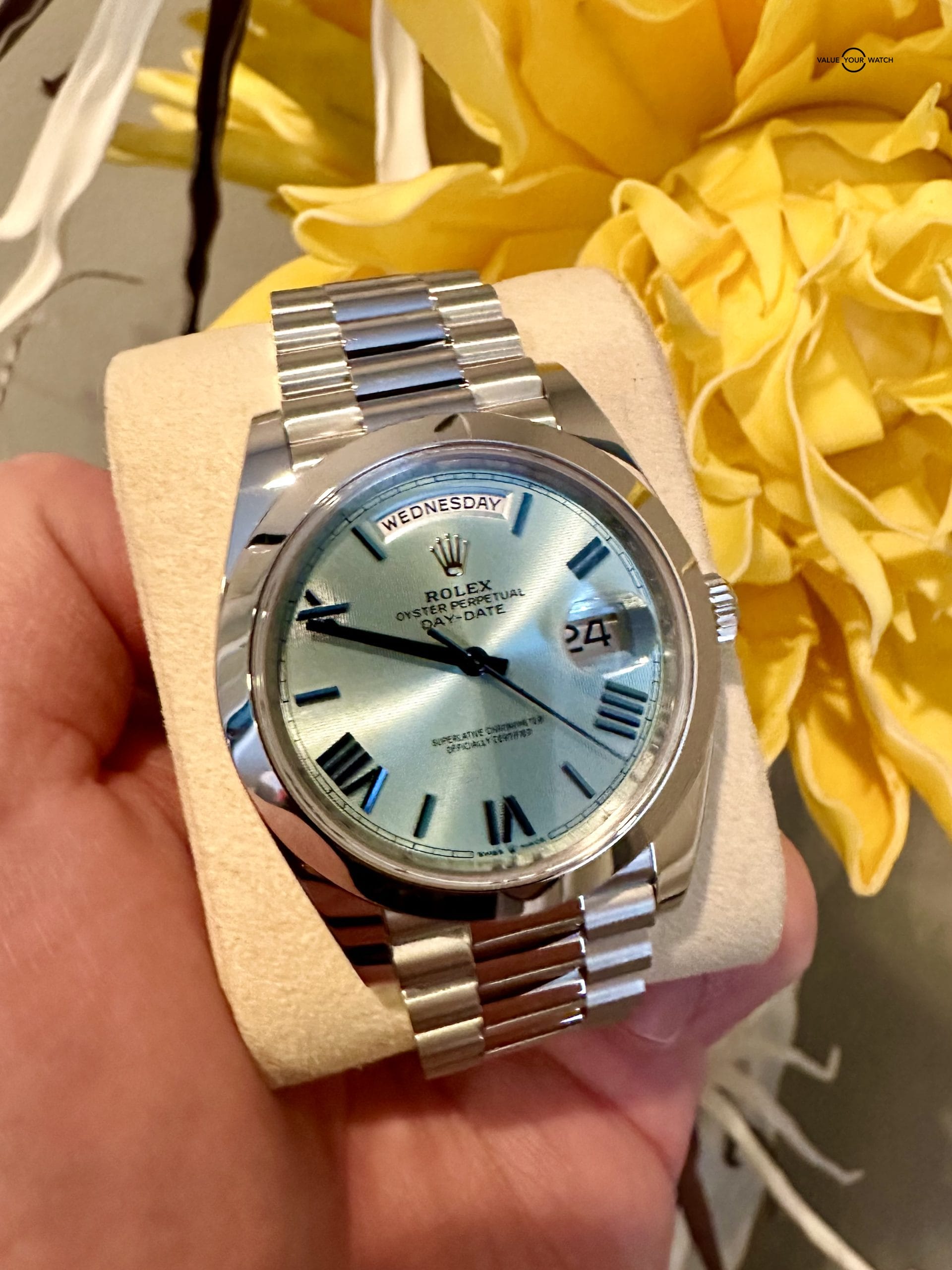 RARE Rolex Platinum Day-Date Ice Blue Quadrant Motif Beveled Roman Dial 40mm - 2021 COMPLETE 228206 President - Image 6