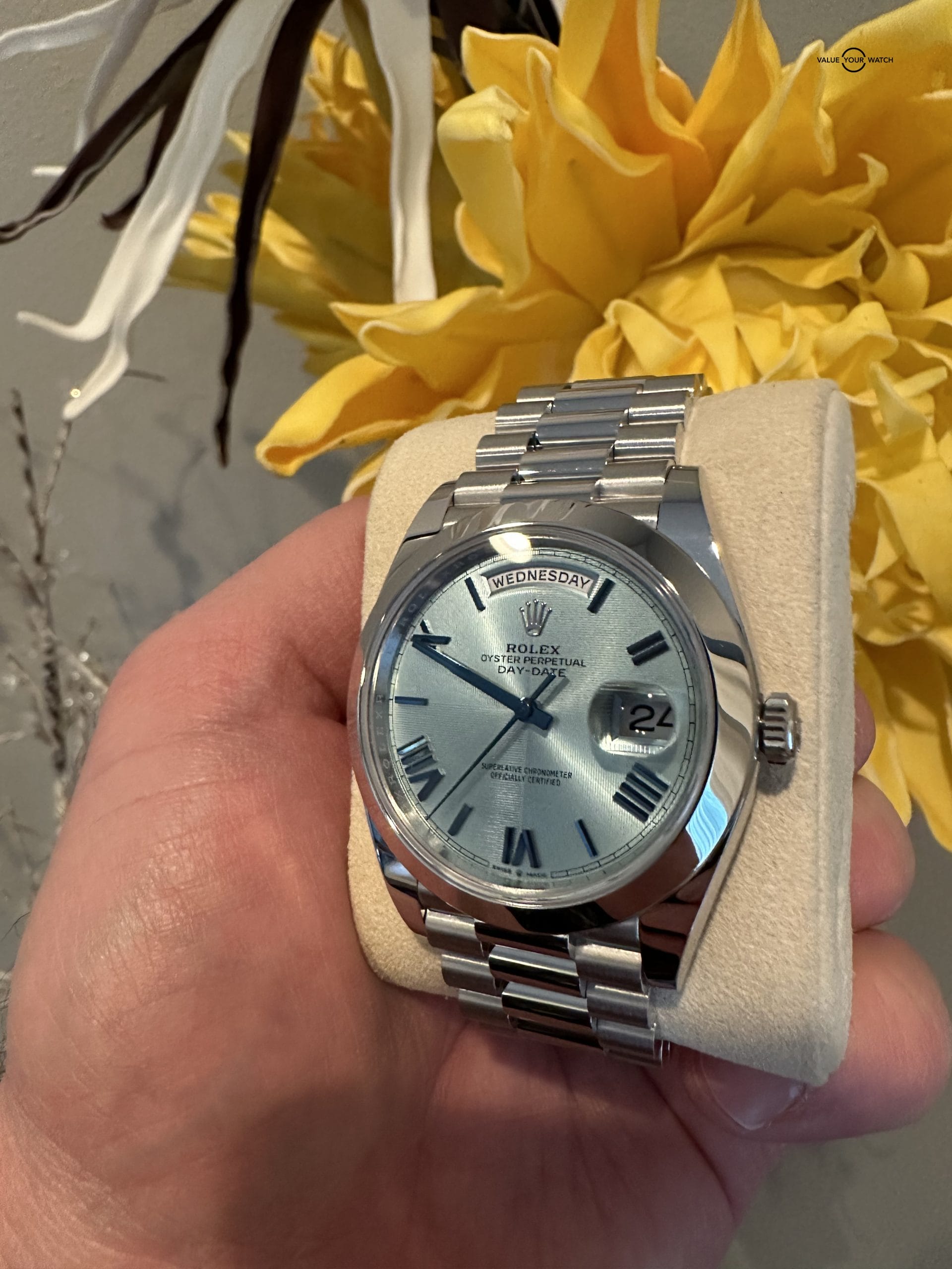 RARE Rolex Platinum Day-Date Ice Blue Quadrant Motif Beveled Roman Dial 40mm - 2021 COMPLETE 228206 President - Image 5