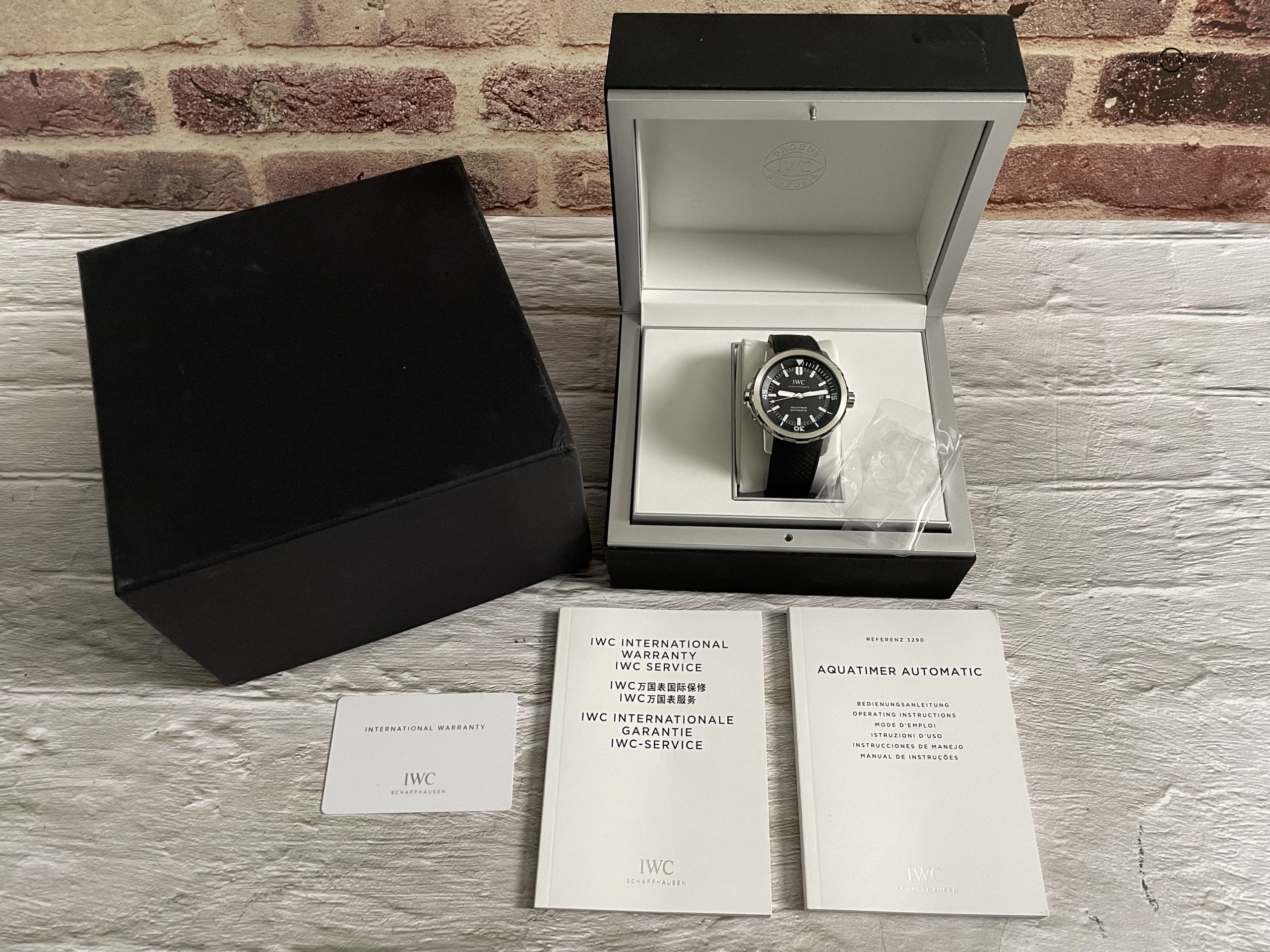 IWC Aquatimer 42mm Steel Dive Watch – IW329001 – 2018 Full Set! - Image 9