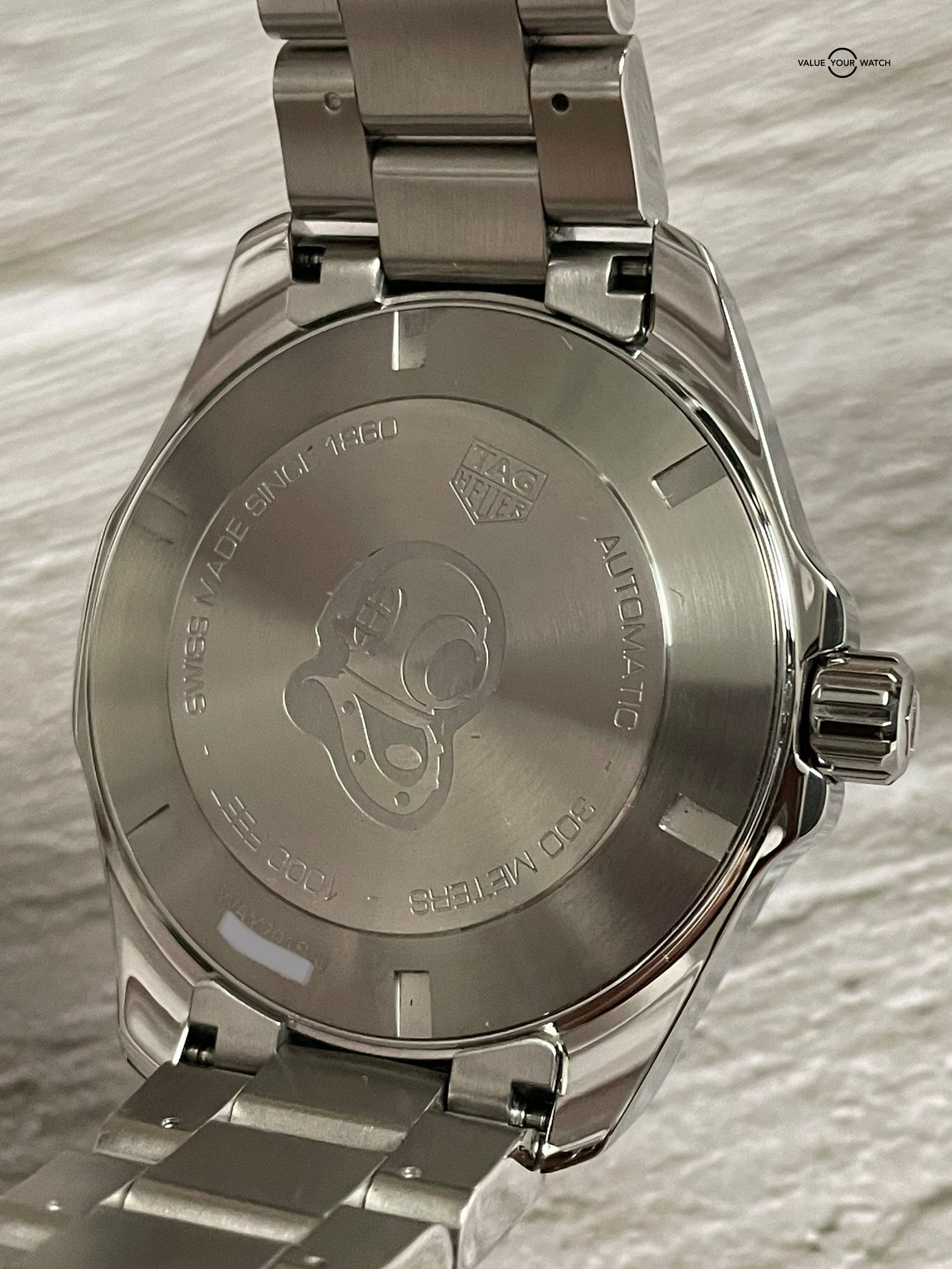 TAG Heuer Aquaracer 43 Calibre 5 Automatic Ceramic Green “HULK” – 43mm – WAY201S.BA0927 - Image 6