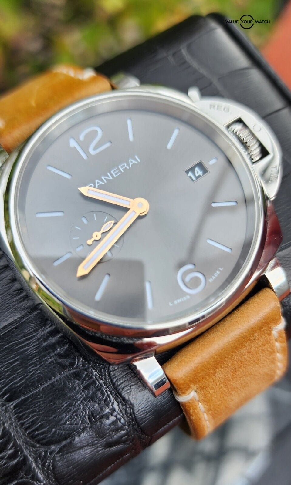 PANERAI 1250 Luminor Due PAM01250 Black Dial w/ Full Set & Ext Warranty - Image 2