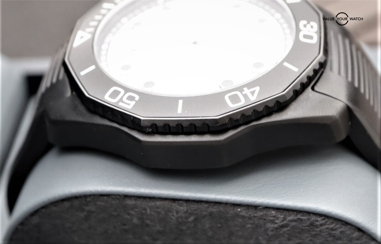 Tag Heuer Aquaracer 43mm Professional 300M Night Diver WBP201D.FT6197 BOX/PAPERS - Image 10