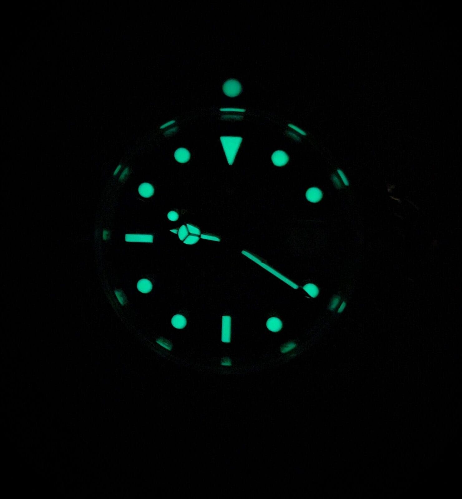 Rolex Submariner Date 16160 40mm No Holes Black Dial RARE Engraved Rehaut B&P - Image 9