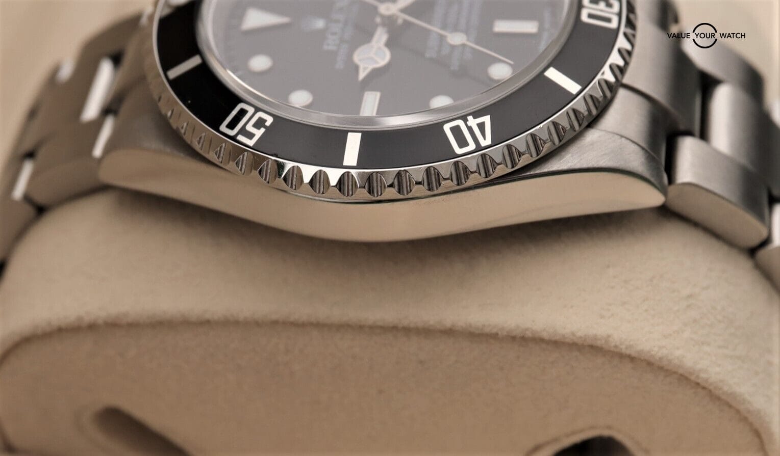 Rolex Submariner Date 16160 40mm No Holes Black Dial RARE Engraved Rehaut B&P - Image 14