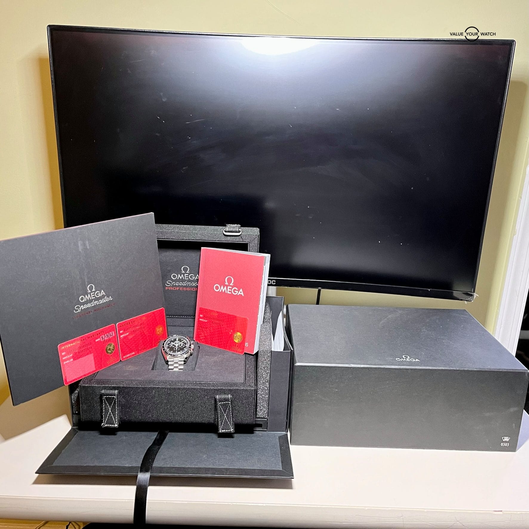 2021 42mm Omega Speedmaster Professional Moonwatch Sapphire Sandwich Box/Papers $7,200 MSRP - Image 11