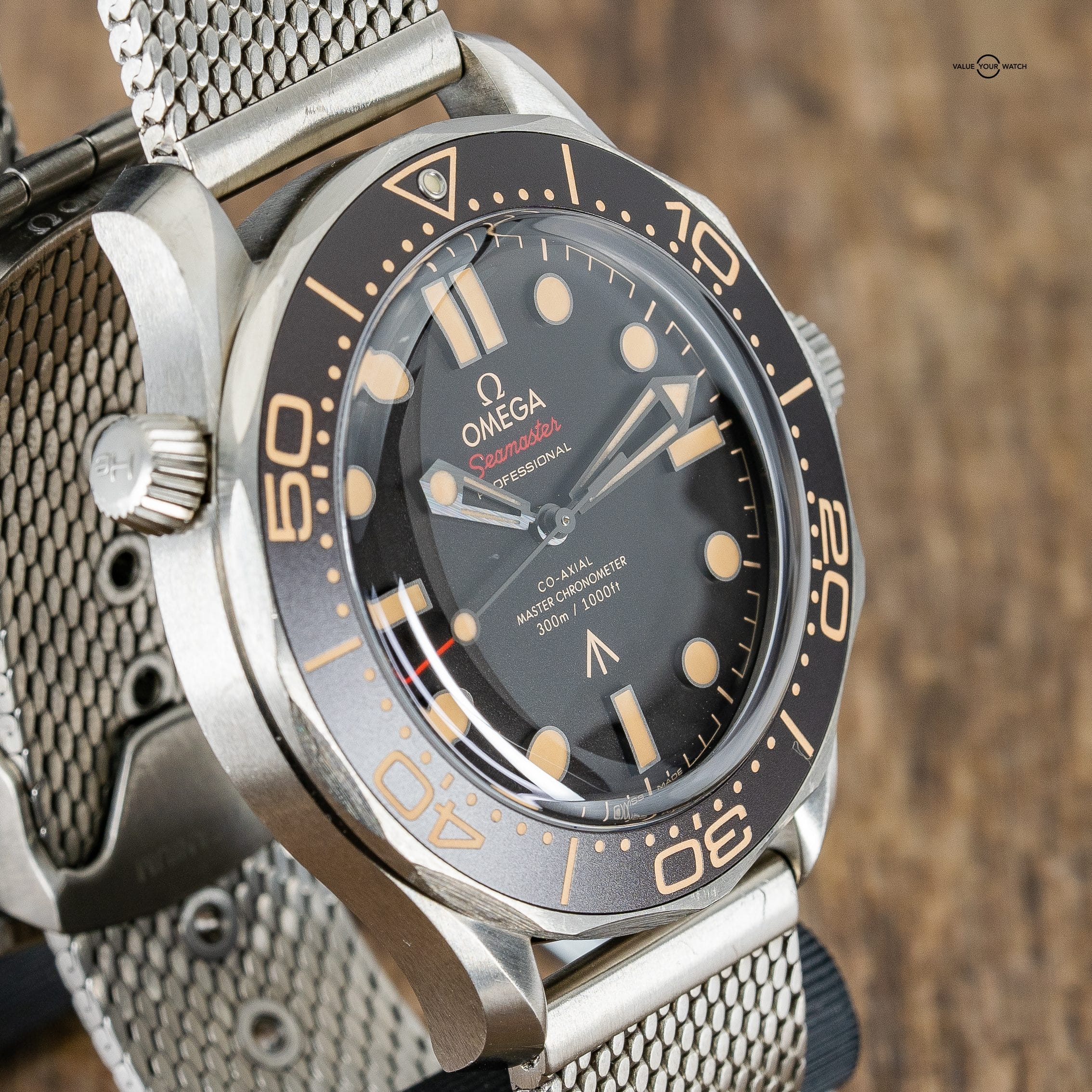 OMEGA Seamaster Diver 300M 007 No Time To Die Titanium Watch 210.90.42.20.01.001 Box and Papers - Image 4