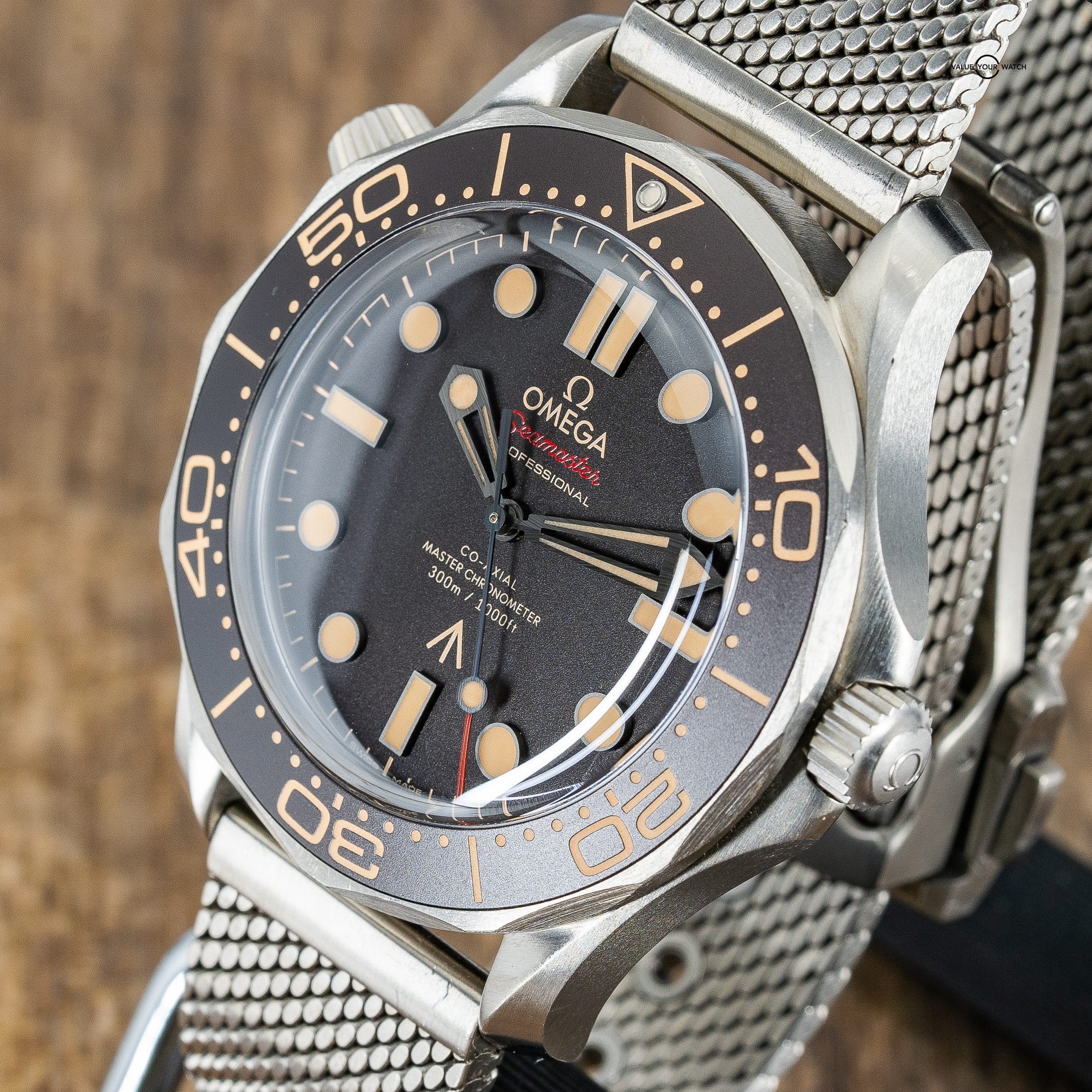 OMEGA Seamaster Diver 300M 007 No Time To Die Titanium Watch 210.90.42.20.01.001 Box and Papers - Image 5