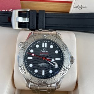 Omega SEAMASTER DIVER 300M NEKTON 42MM Diver