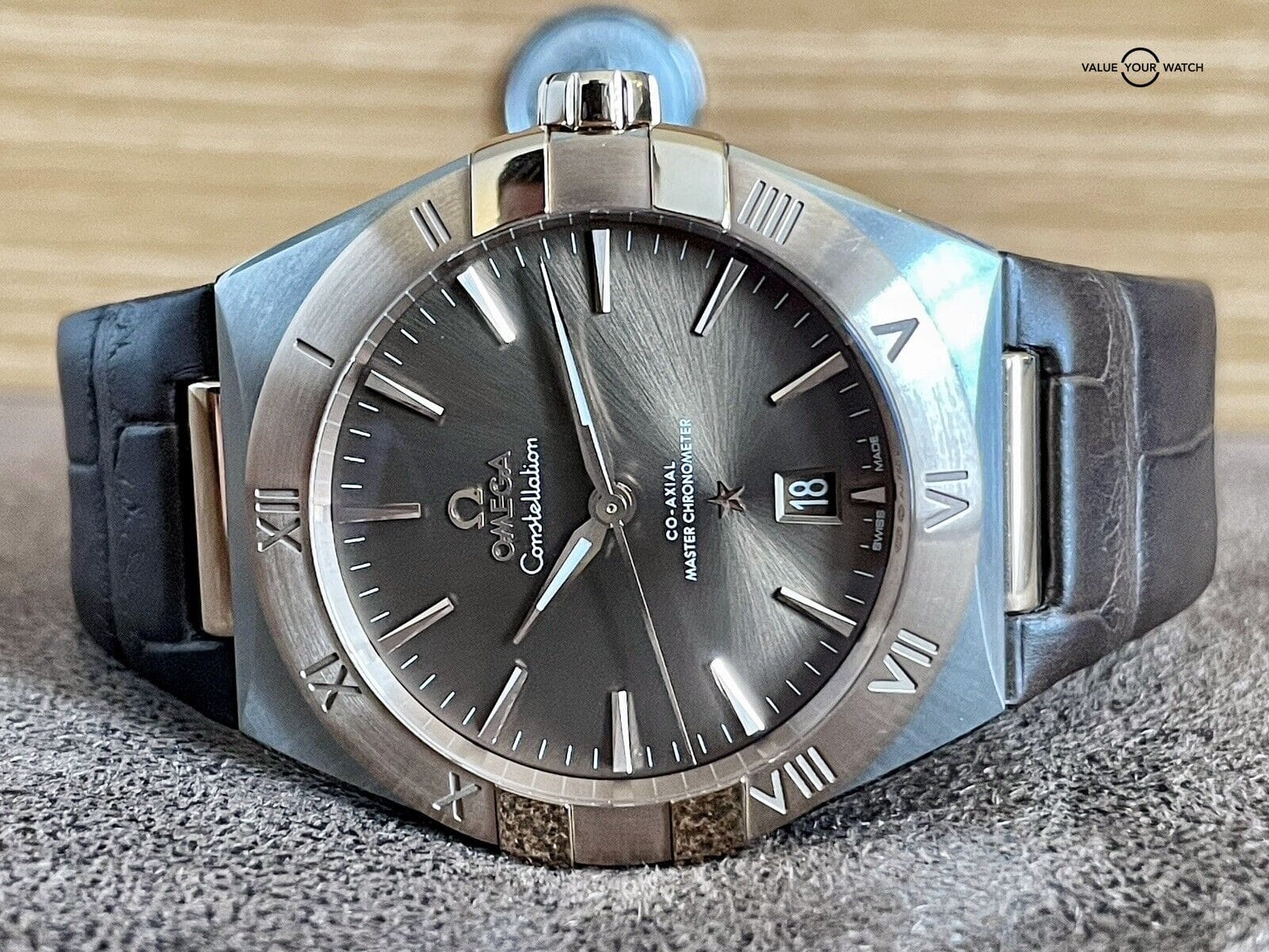 Omega Constellation Sedna Gold and Steel 39mm 131.23.39.20.13.001 COMPLETE SET - Image 4