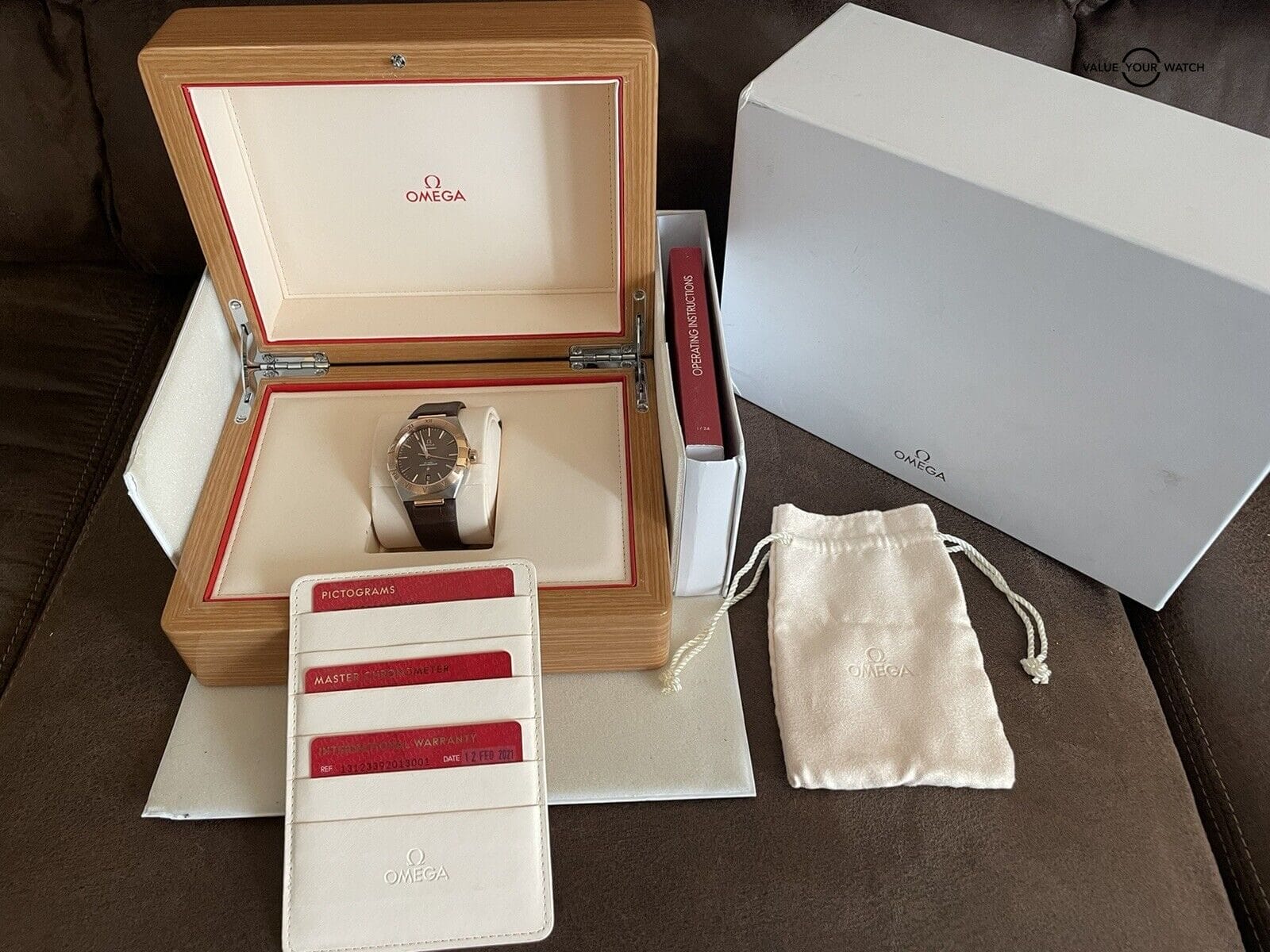 Omega Constellation Sedna Gold and Steel 39mm 131.23.39.20.13.001 COMPLETE SET - Image 9