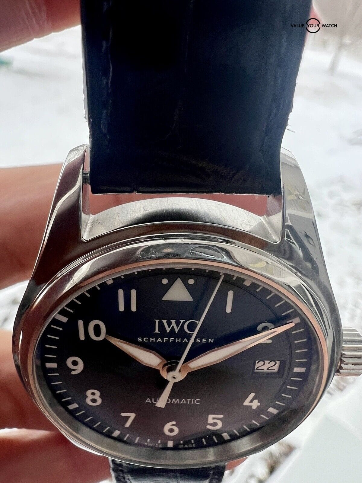 IWC Pilots Midsize 36mm Blue Dial Automatic Mens Watch IW324008 - Image 16