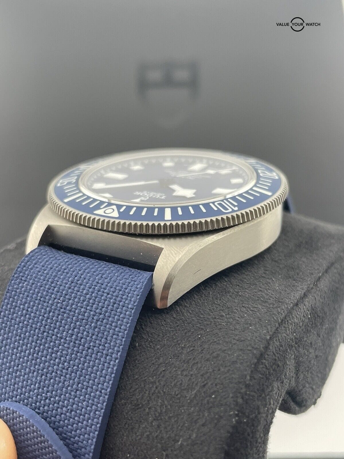 Tudor Pelagos FXD 2022+ Box & Papers + Warranty + Both Straps - Ref 25707B/22 - Image 2