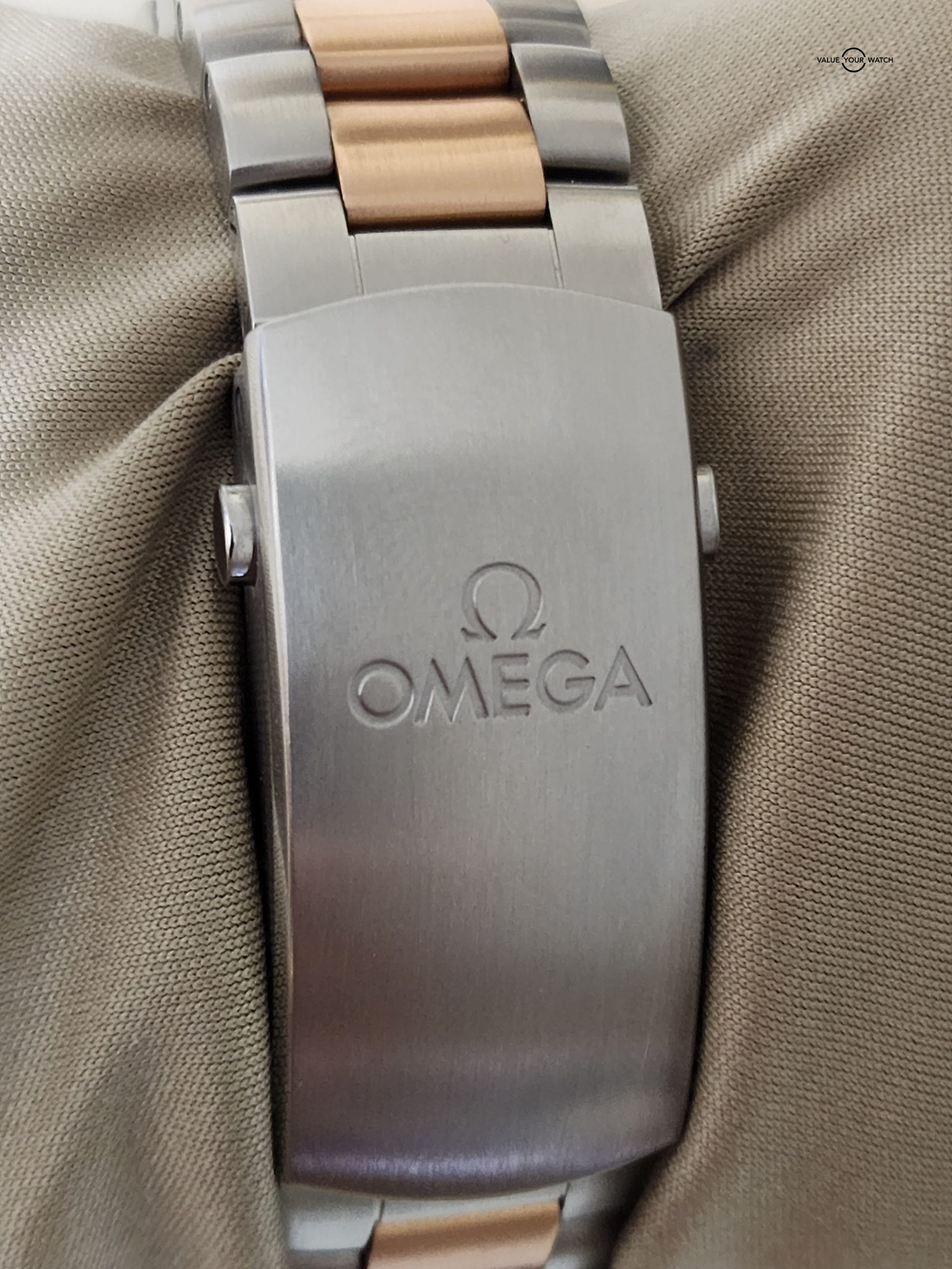 Omega Seamaster Planet Ocean steel and rose gold - Image 2