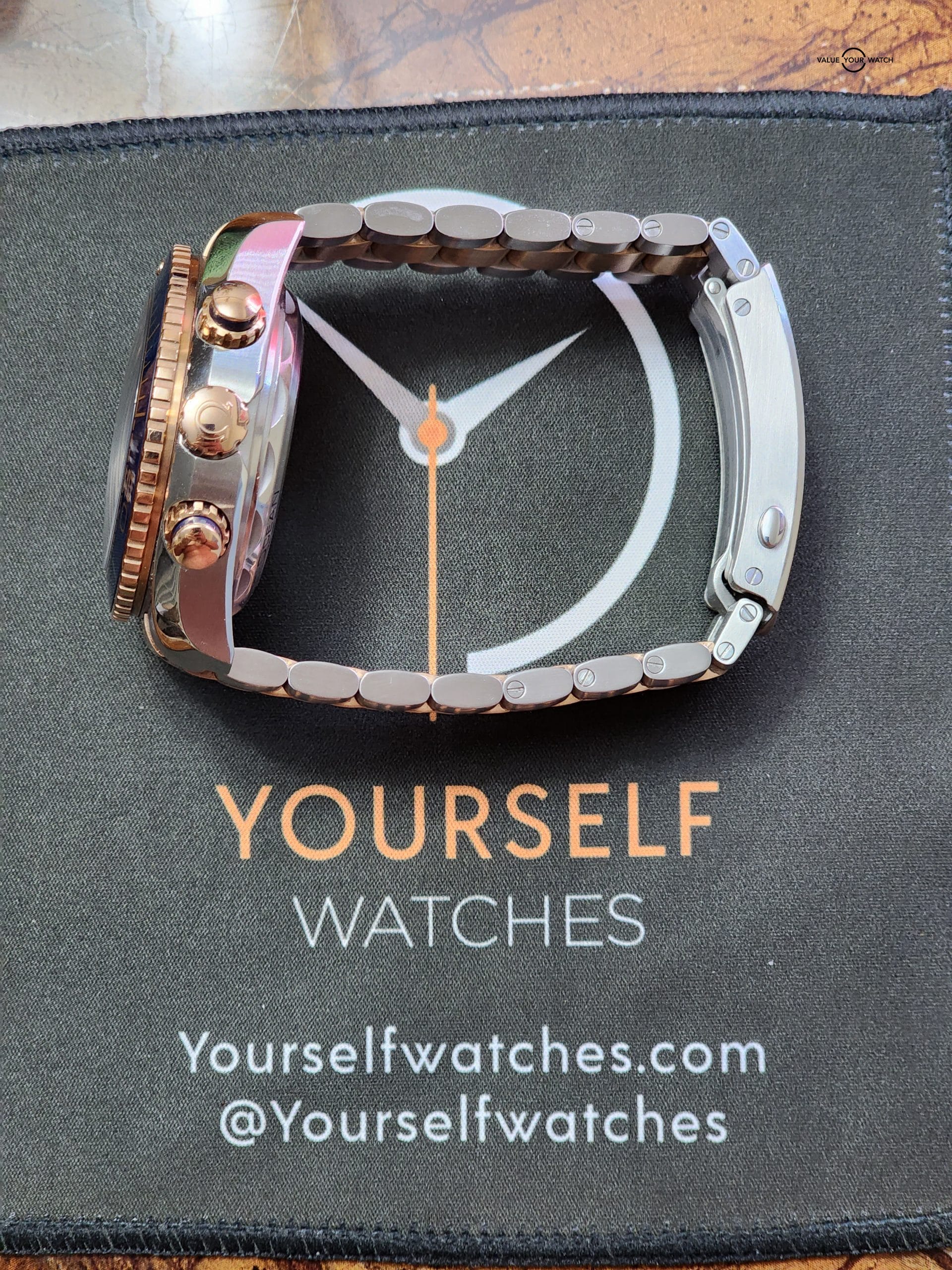 Omega Seamaster Planet Ocean steel and rose gold - Image 4