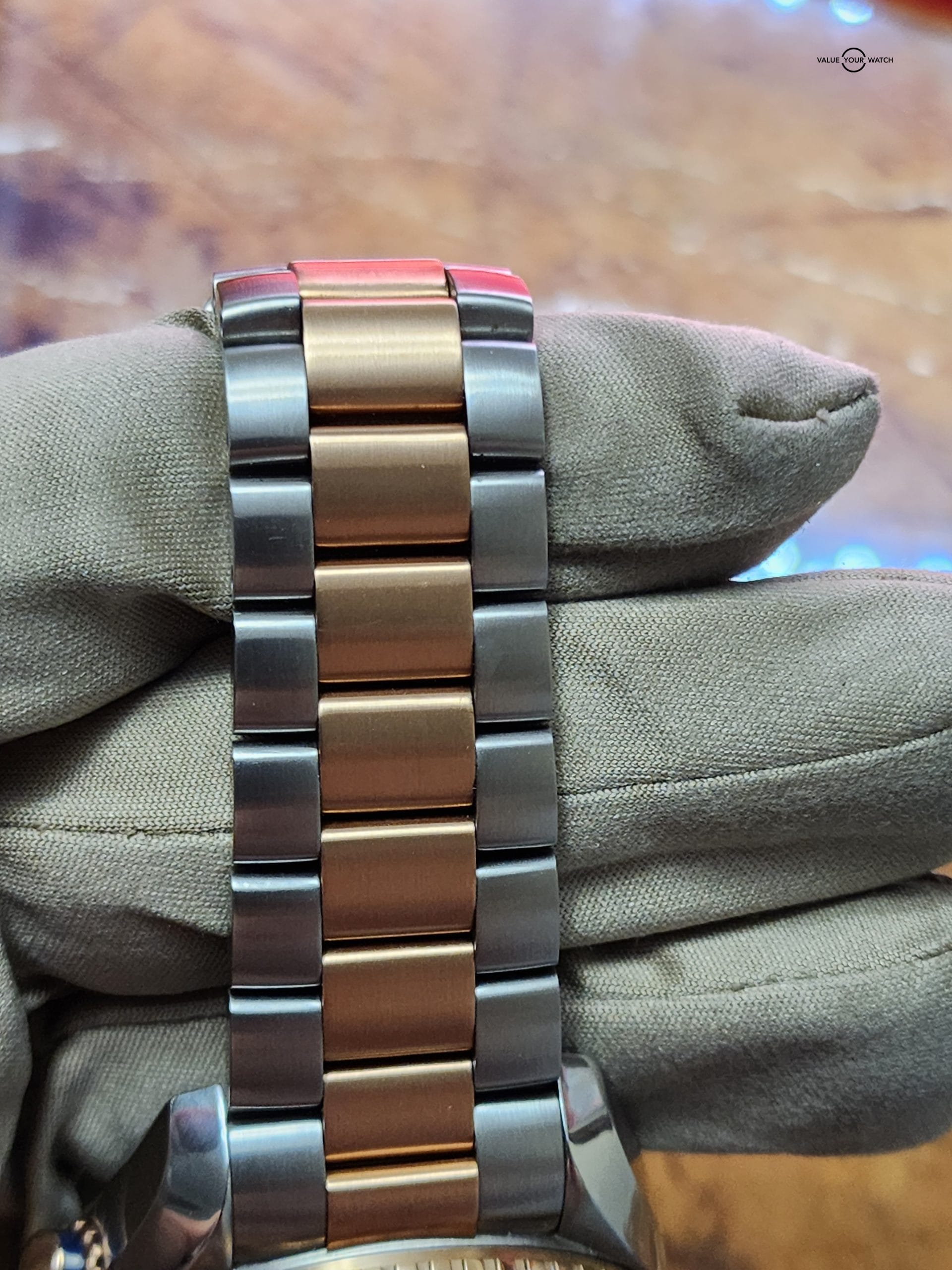 Omega Seamaster Planet Ocean steel and rose gold - Image 8