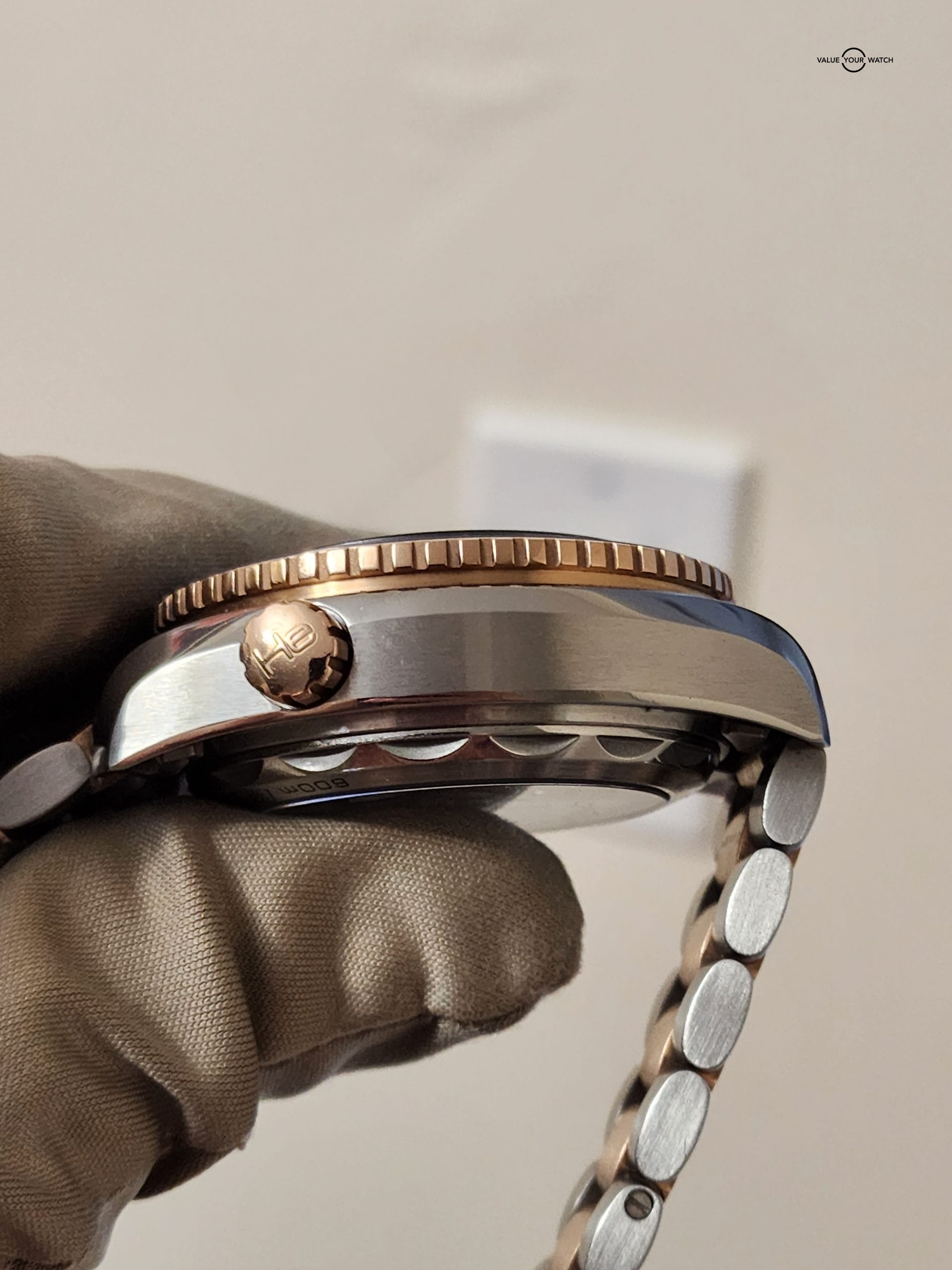 Omega Seamaster Planet Ocean steel and rose gold - Image 9