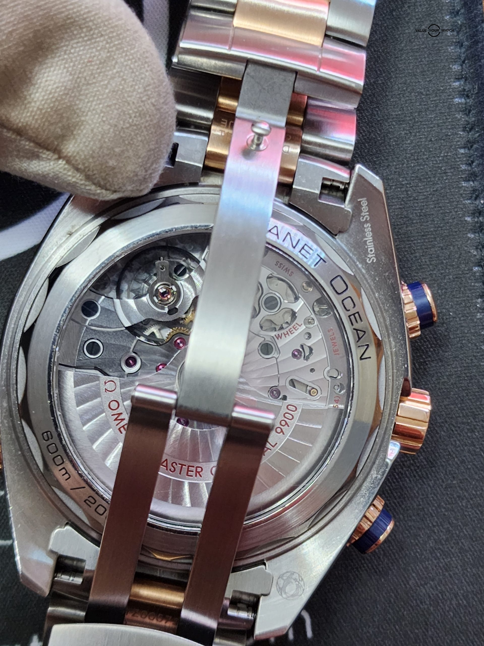 Omega Seamaster Planet Ocean steel and rose gold - Image 10