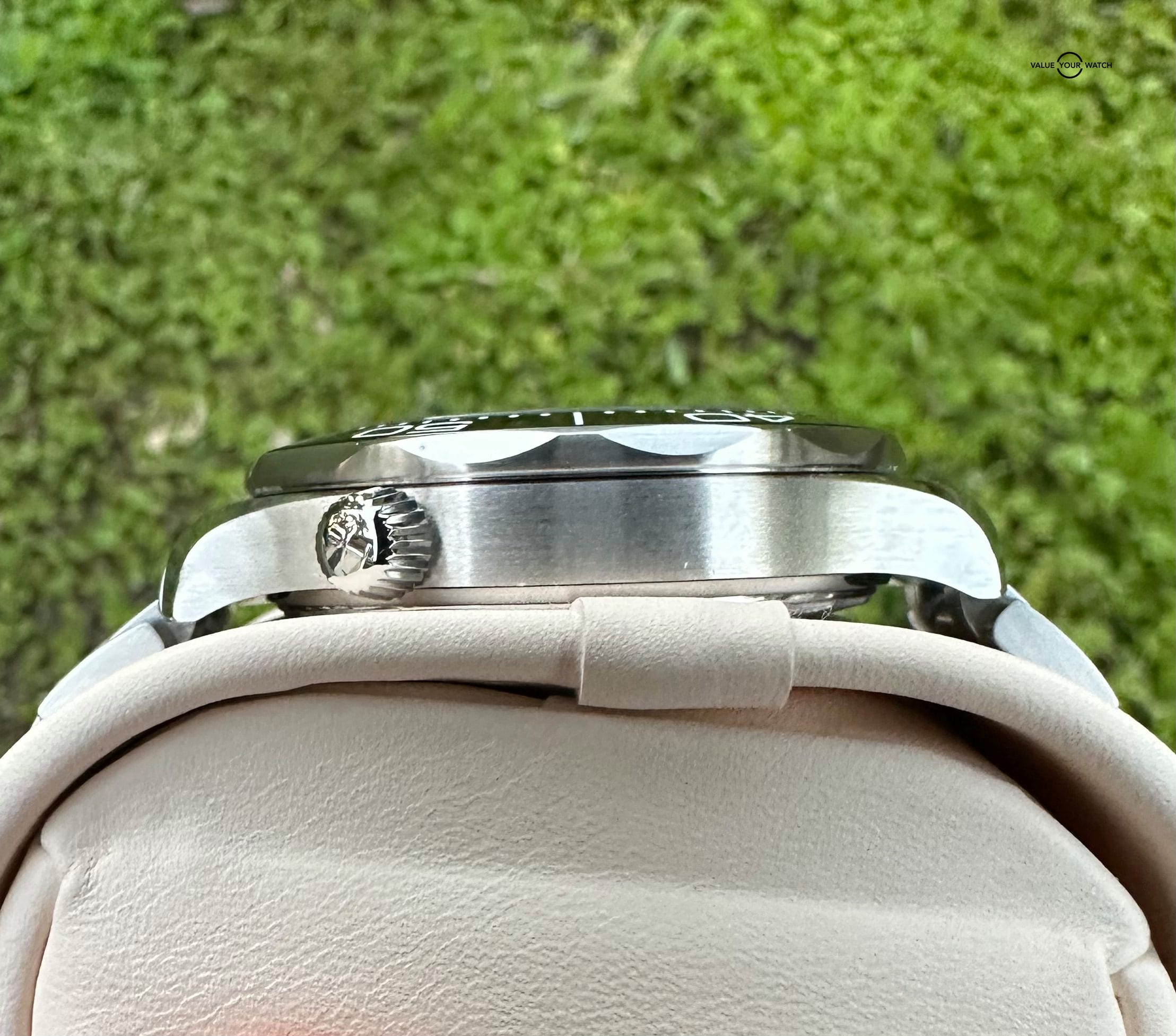 Omega Seamaster Diver 300M 42mm Black Wave Steel Complete 210.30.42.20.01.001 - Image 12