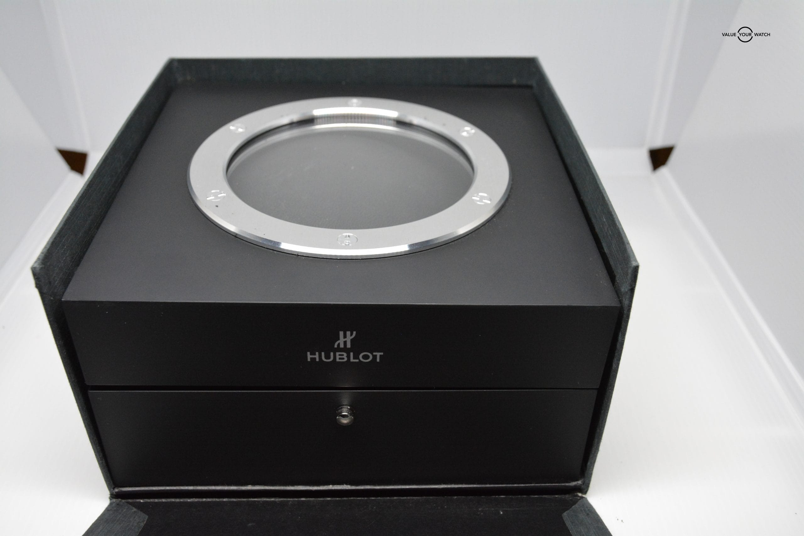 Hublot Big Bang Aero Black Magic (Skeleton Dial) - Image 16