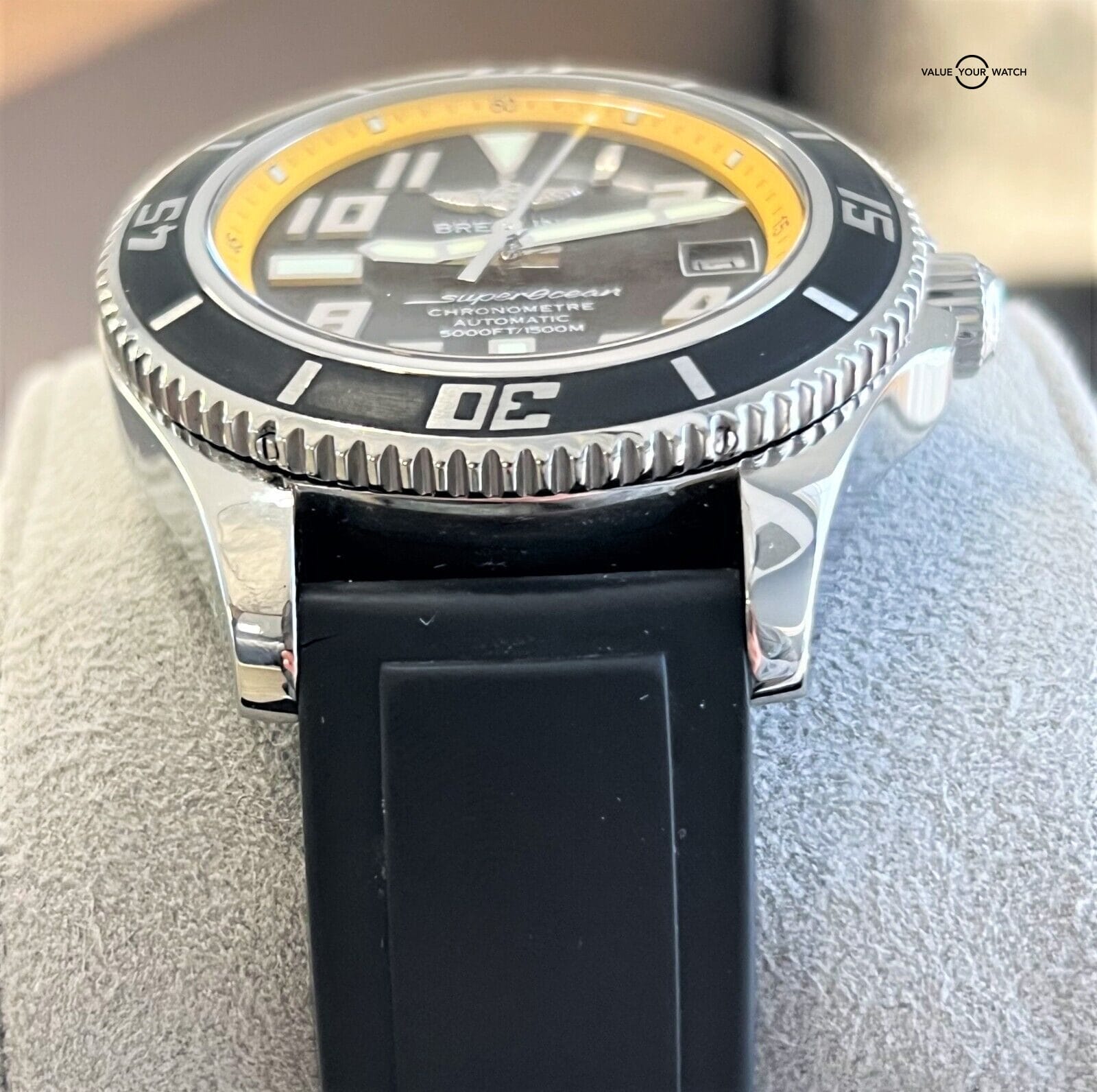 Breitling Superocean II 42mm Abyss Yellow Automatic A17364! - Image 7