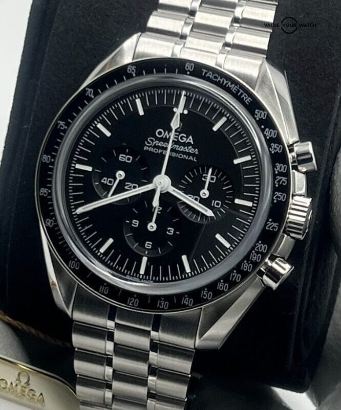 BNIB OMEGA Speedmaster Moonwatch Sapphire New Style Clasp 310.30.42.50.01.002